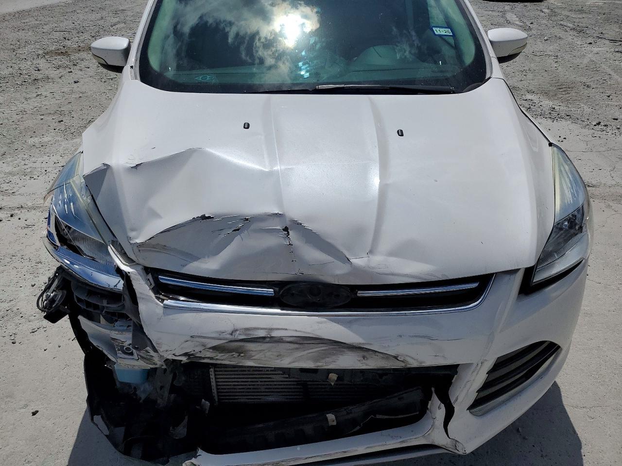 2015 Ford Escape Titanium Белый vin: 1FMCU0J9XFUC61499
