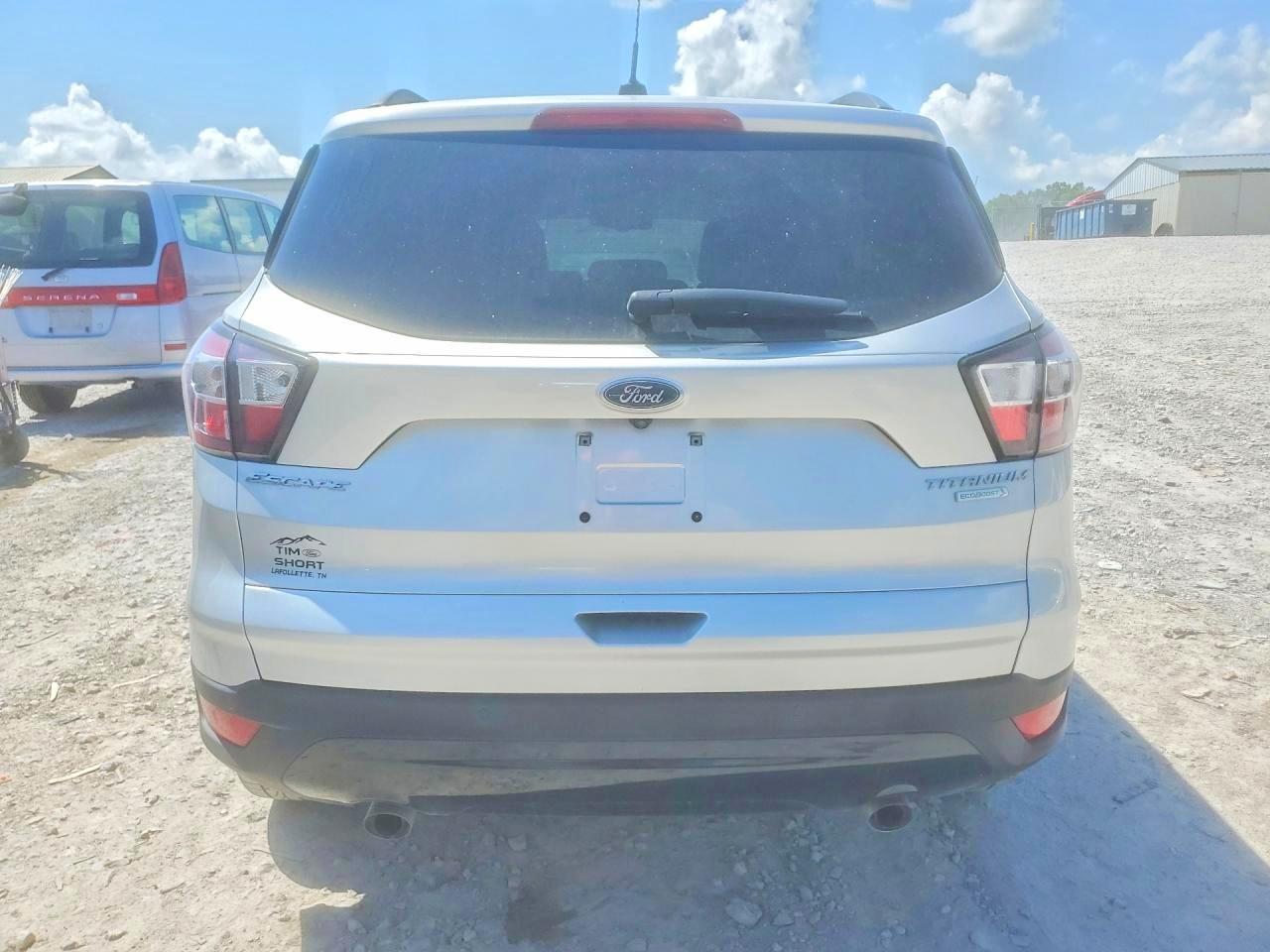 2017 Ford Escape Titanium Серебряный vin: 1FMCU0JD0HUD72389