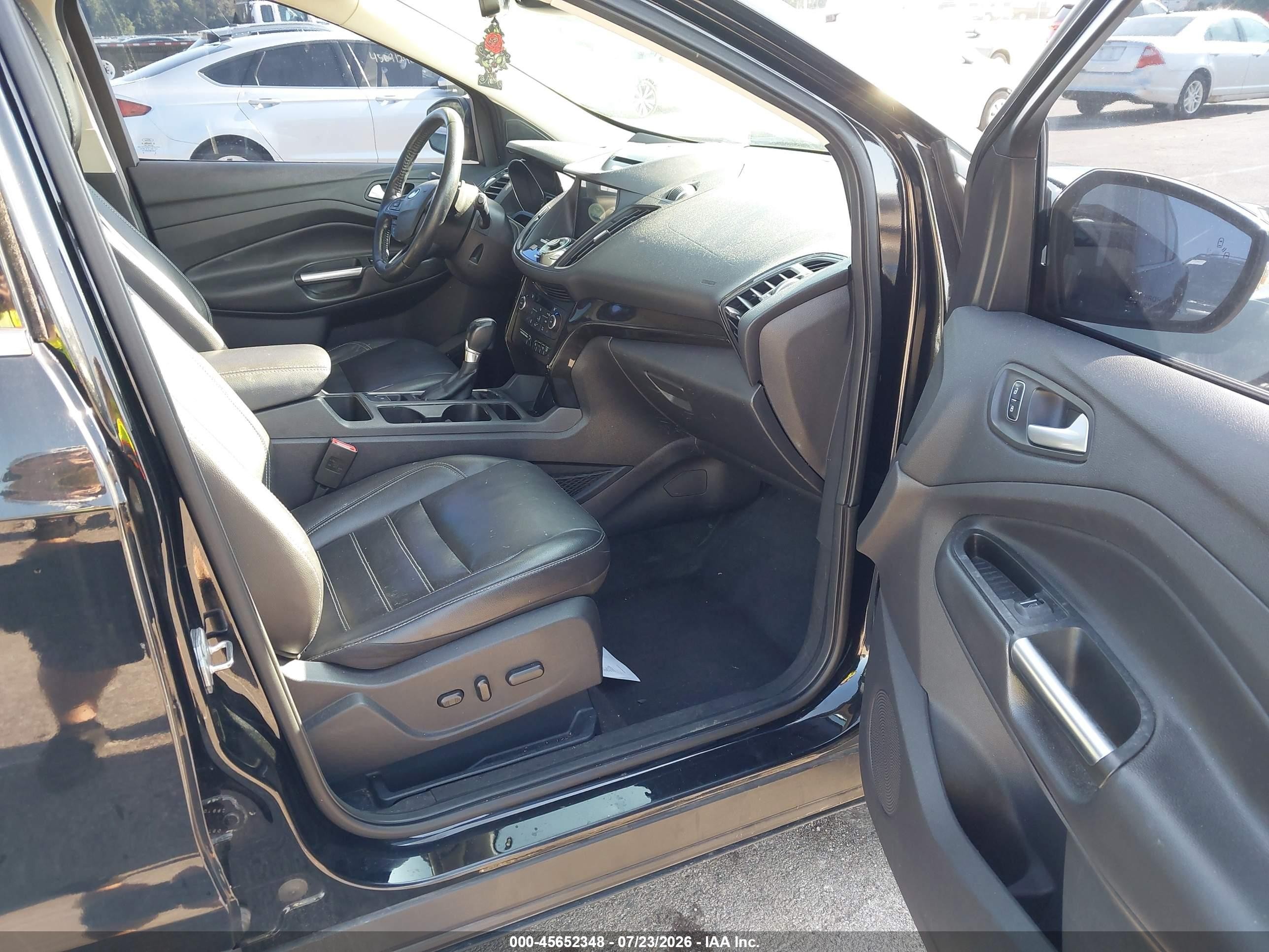 2017 Ford Escape Titanium Black vin: 1FMCU0JD1HUB12762