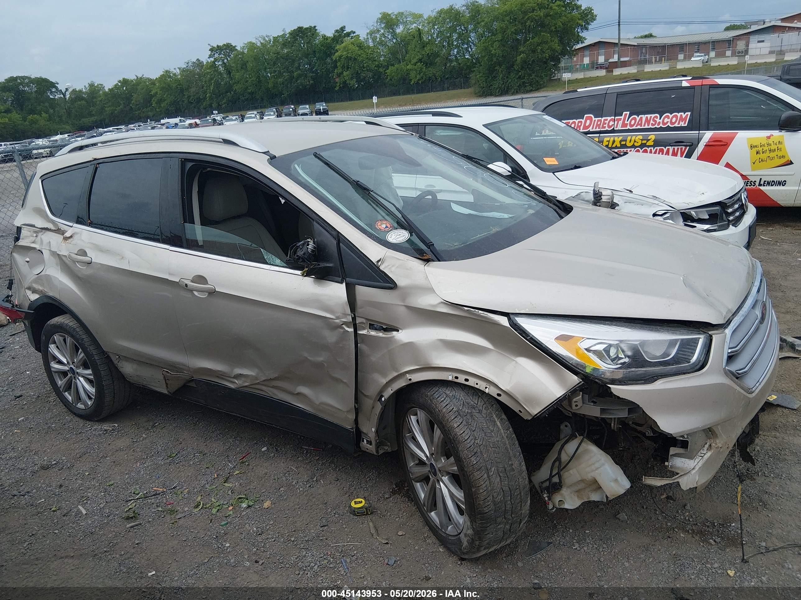 2017 Ford Escape Titanium Желто-коричневый vin: 1FMCU0JD6HUE53025