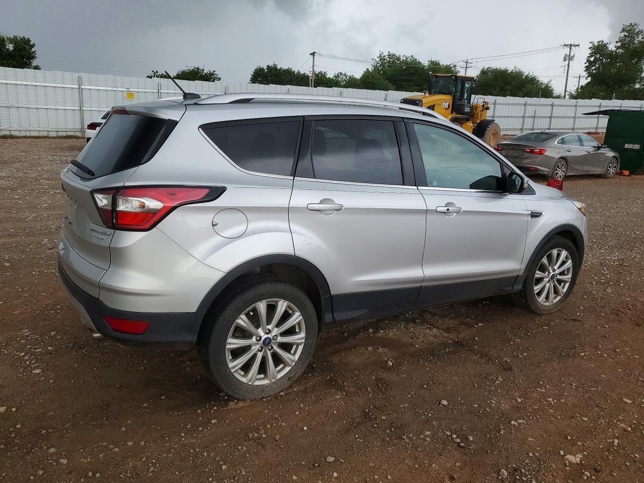 2017 Ford Escape Silver vin: 1FMCU0JD8HUC89874