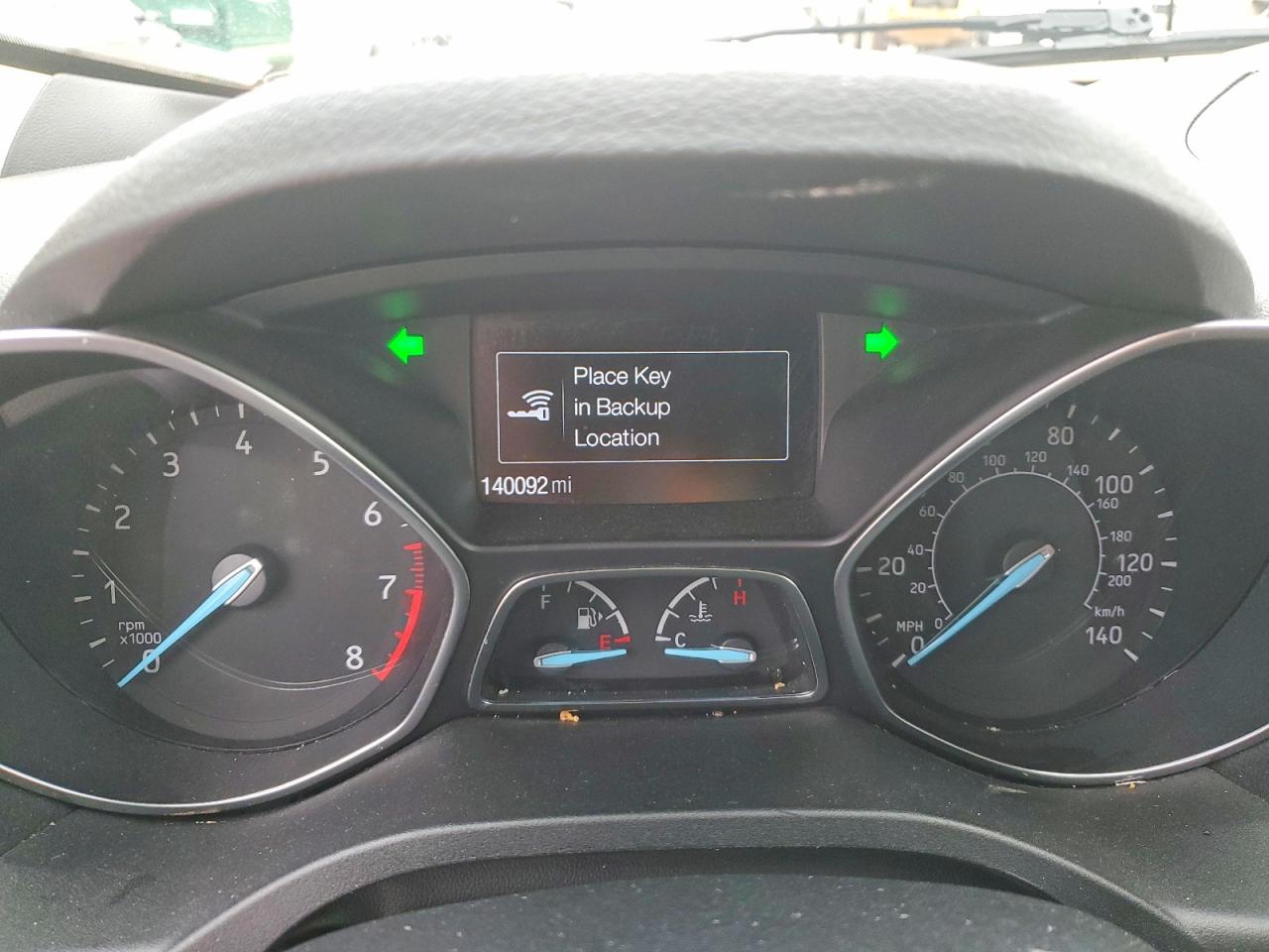 2017 Ford Escape Silver vin: 1FMCU0JD8HUC89874