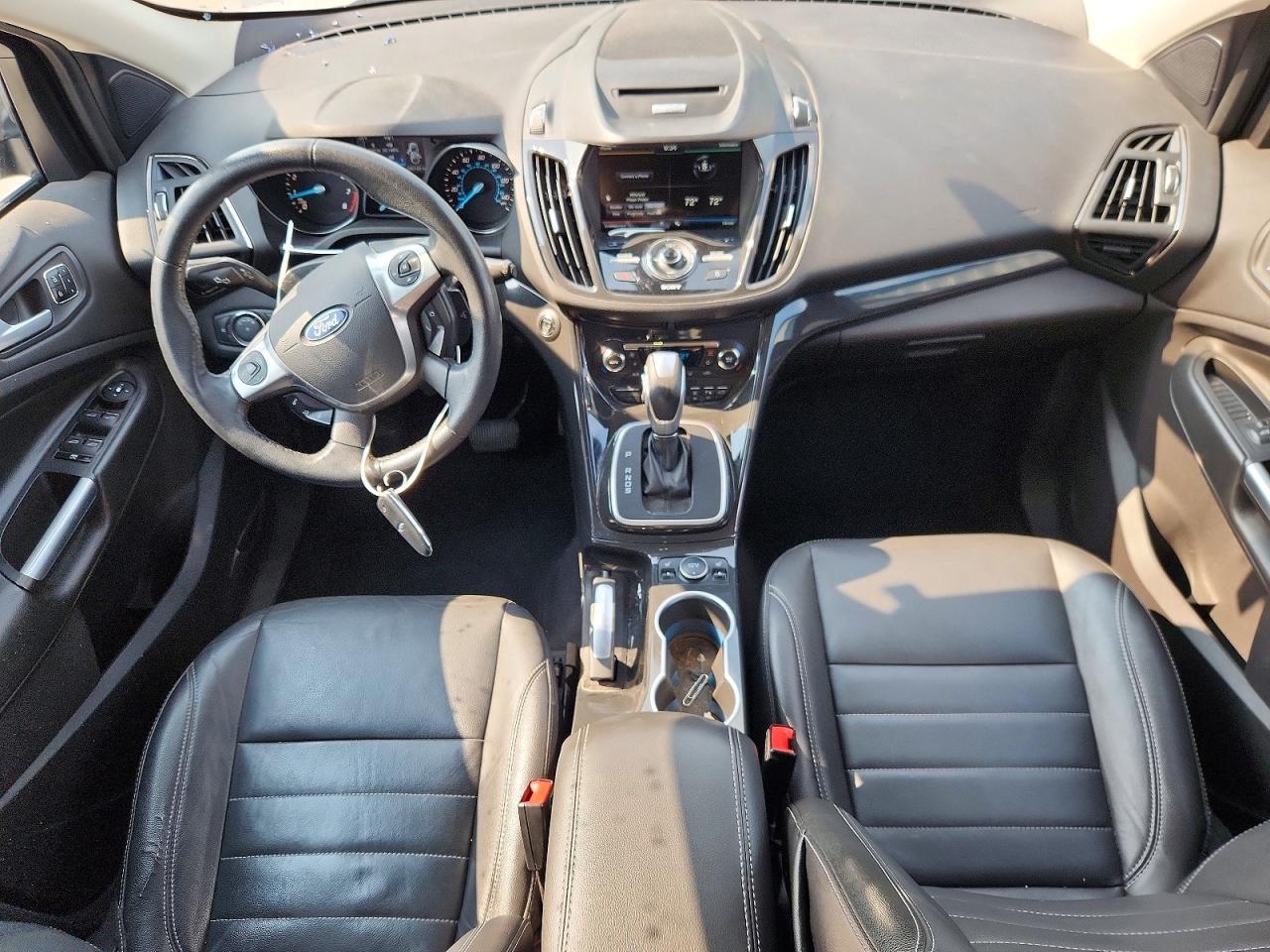 2014 Ford Escape Titanium White vin: 1FMCU0JX0EUB60050