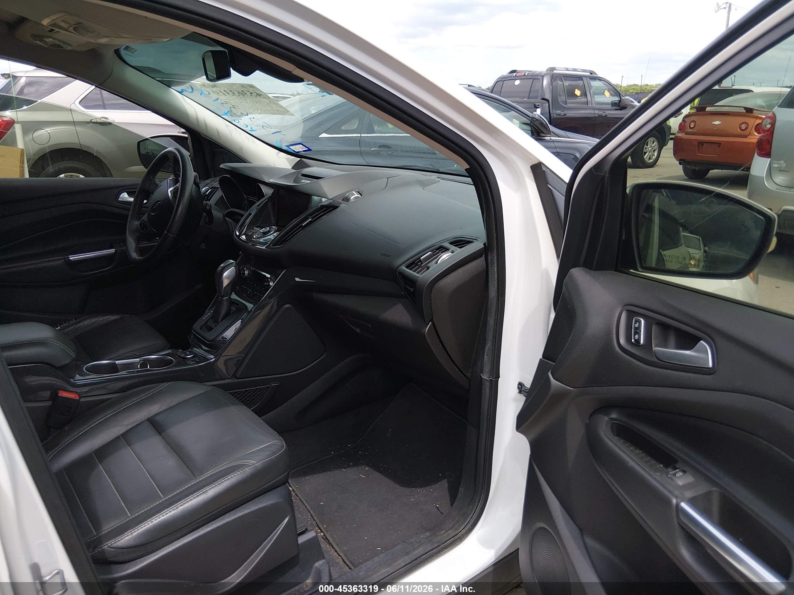2014 Ford Escape Titanium White vin: 1FMCU0JX0EUE06983