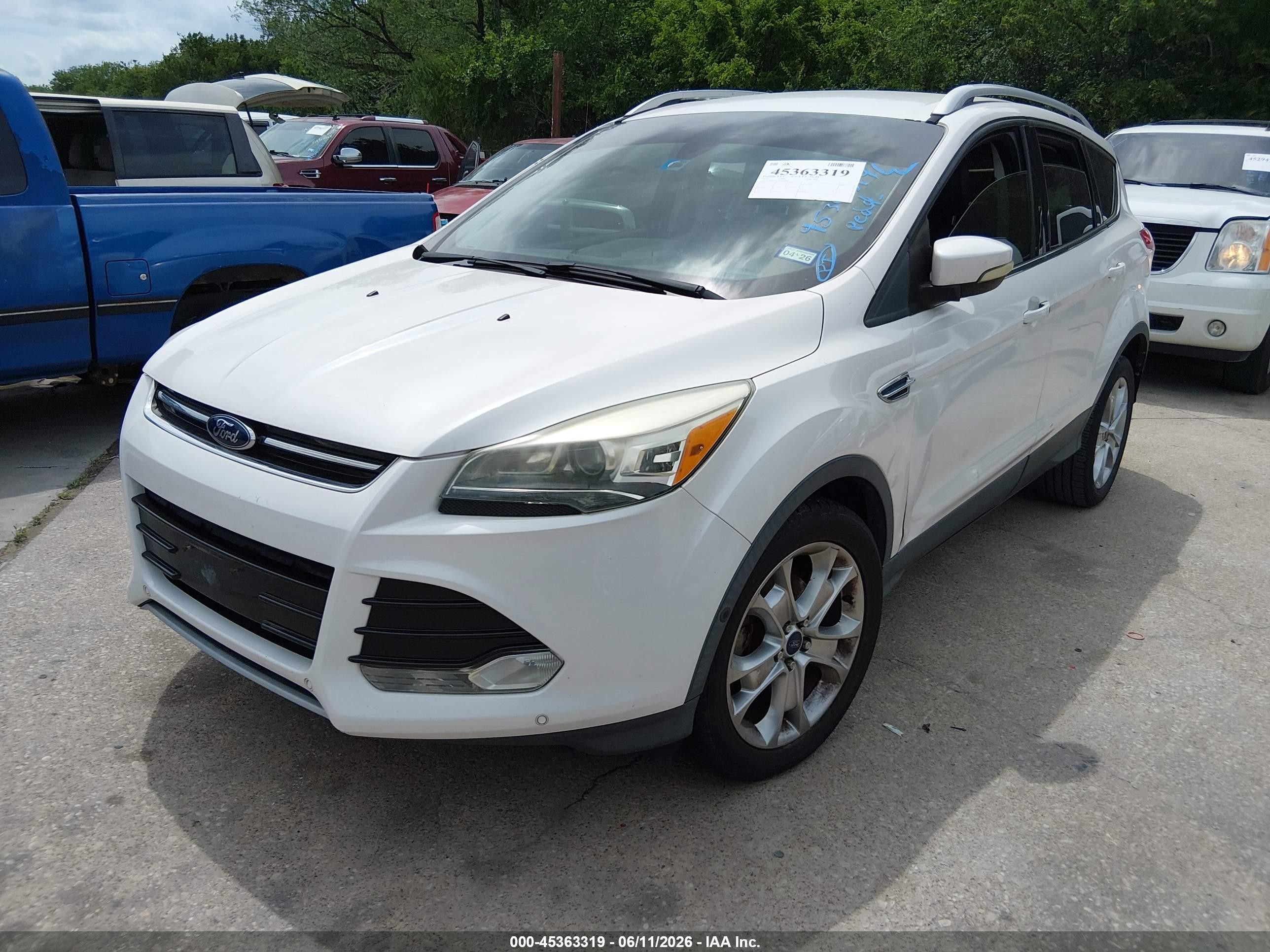 2014 Ford Escape Titanium White vin: 1FMCU0JX0EUE06983