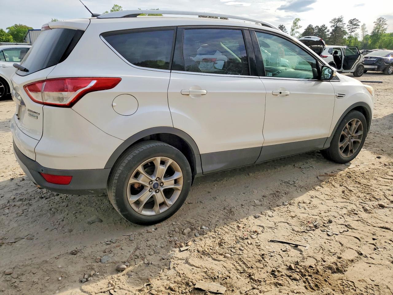 2014 Ford Escape Titanium White vin: 1FMCU0JX0EUE34881