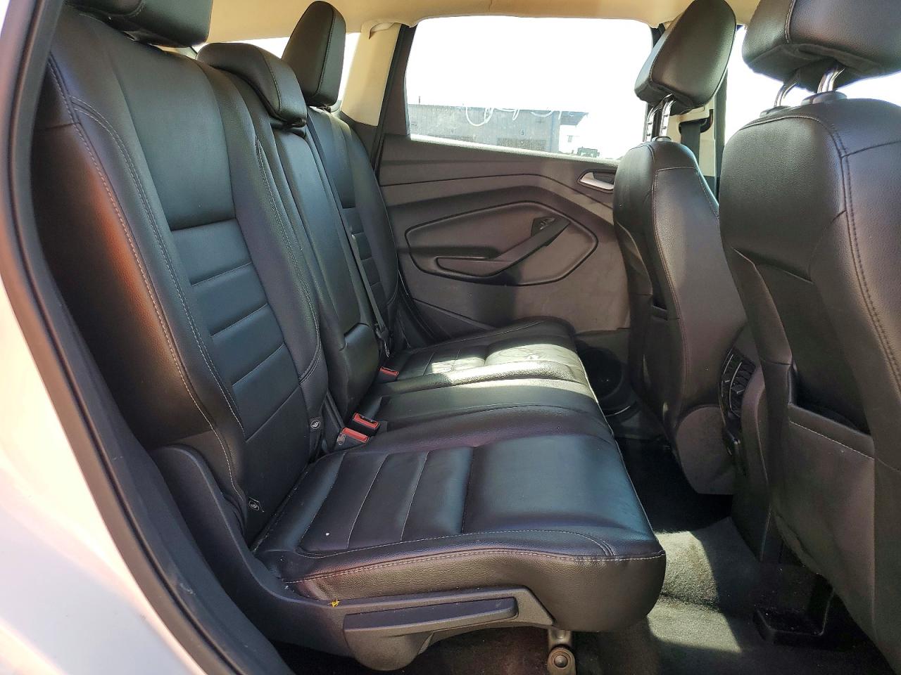 2015 Ford Escape Titanium White vin: 1FMCU0JX0FUA23983