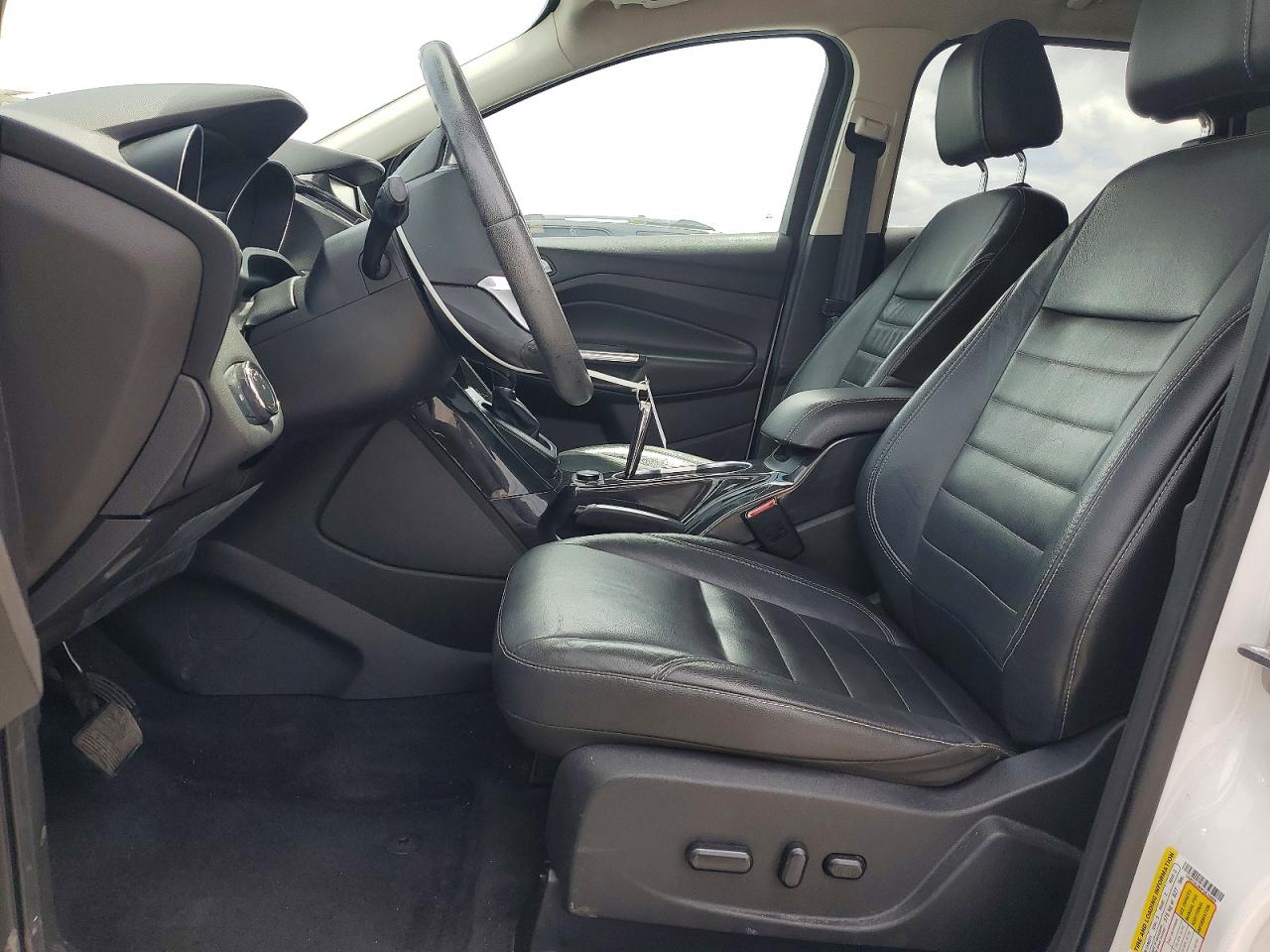 2015 Ford Escape Titanium White vin: 1FMCU0JX0FUA76909