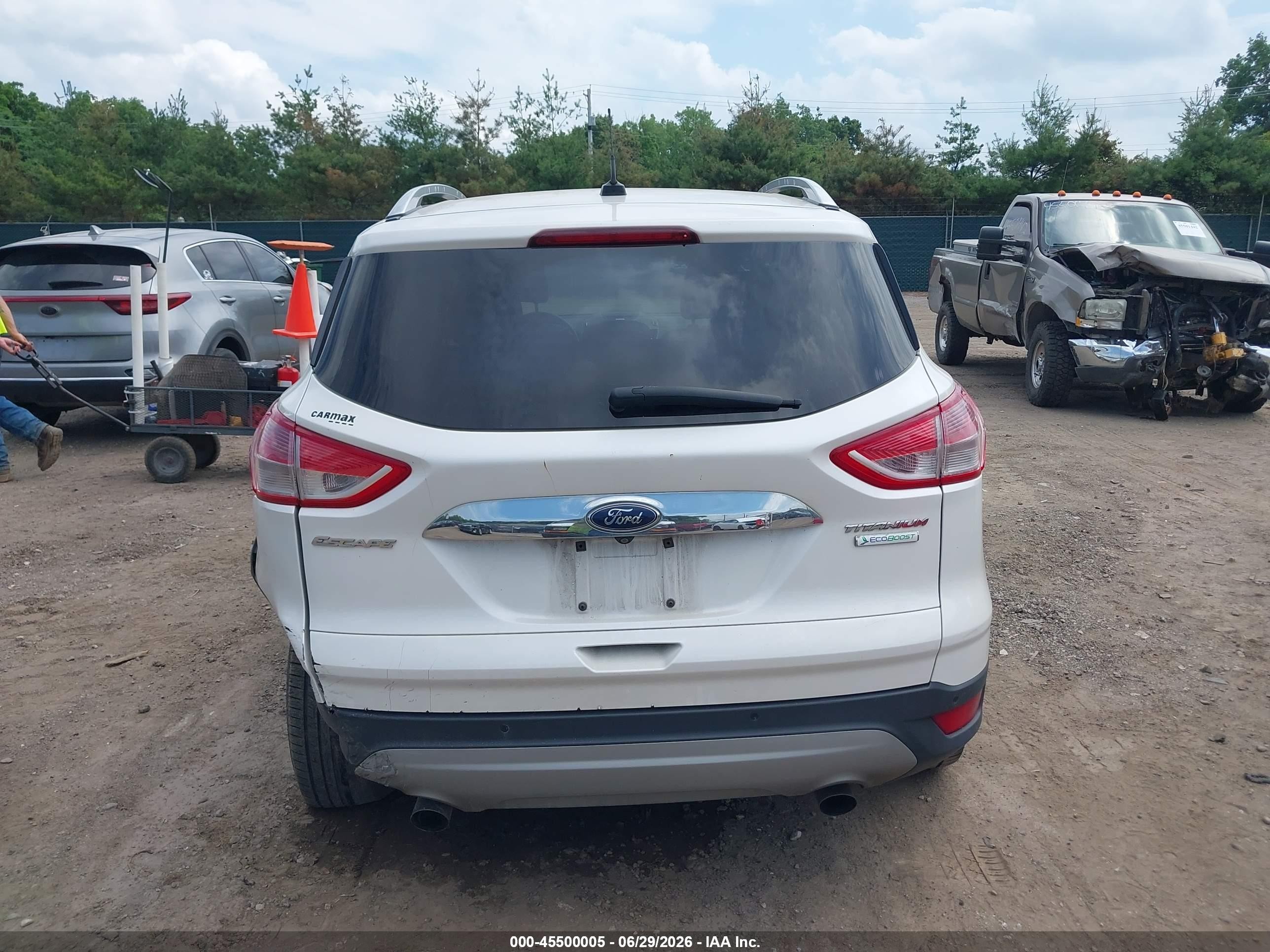 2015 Ford Escape Titanium White vin: 1FMCU0JX0FUC76558