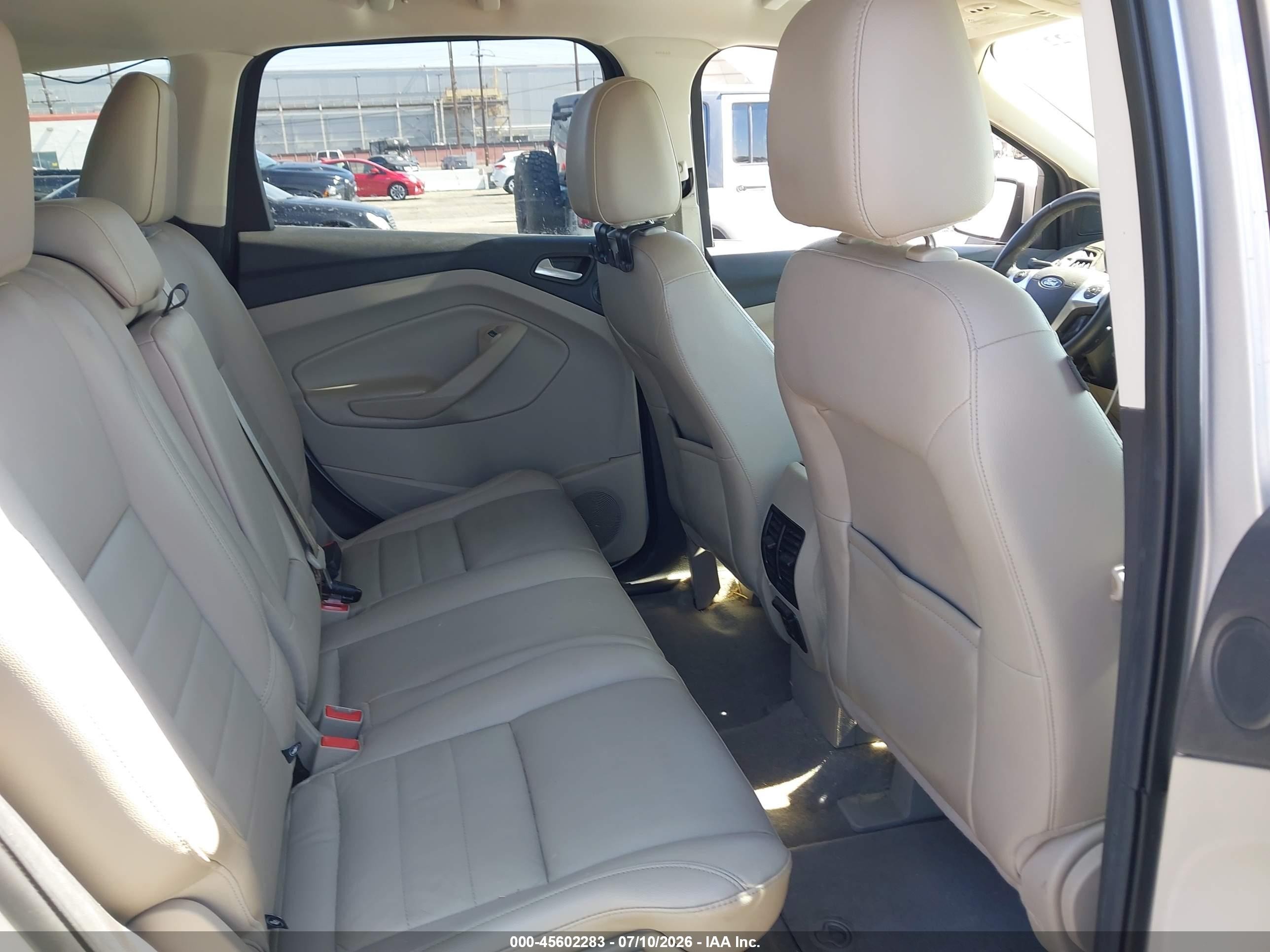 2014 Ford Escape Titanium Silver vin: 1FMCU0JX1EUA30181