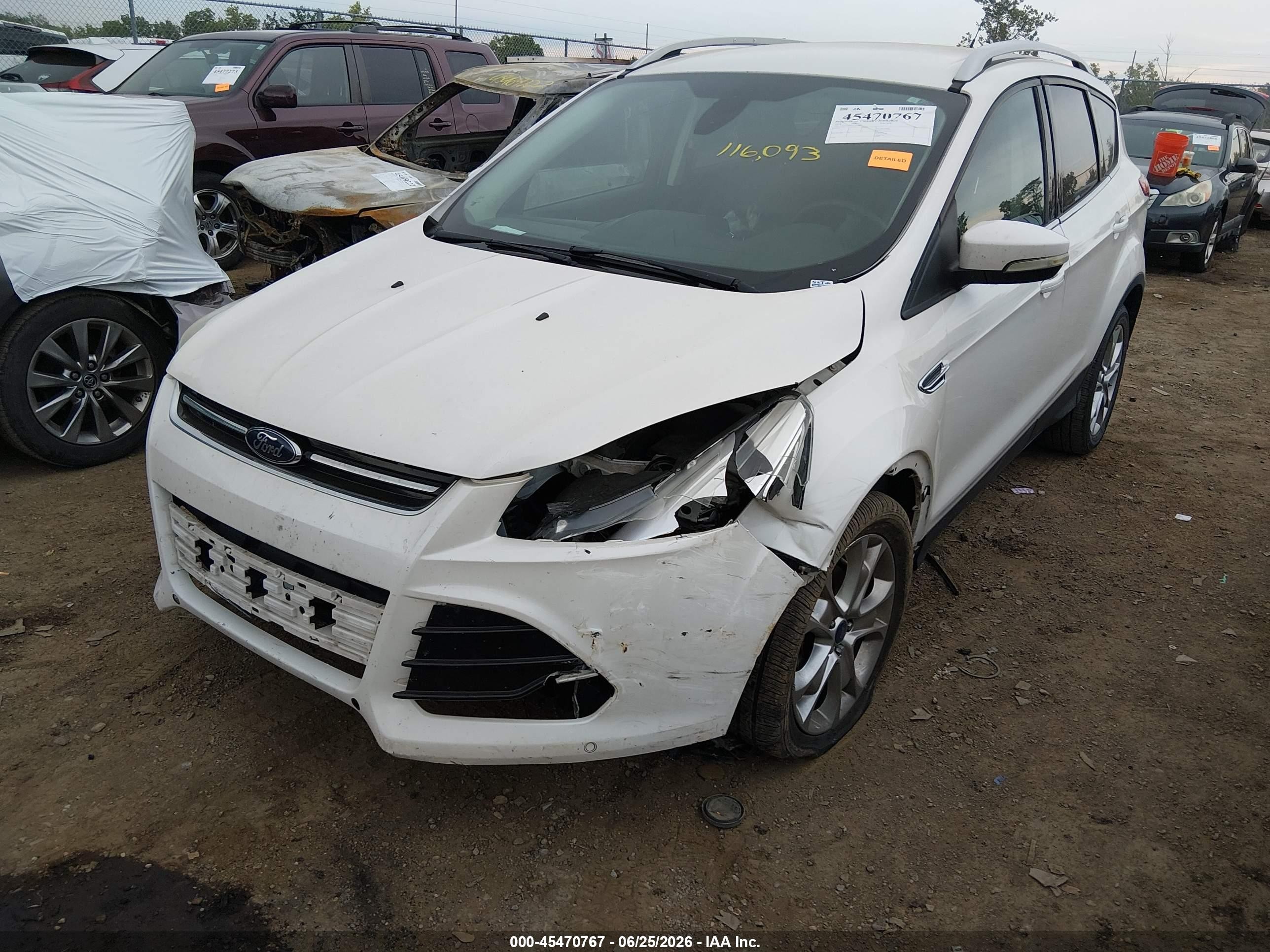 2014 Ford Escape Titanium White vin: 1FMCU0JX1EUB70912