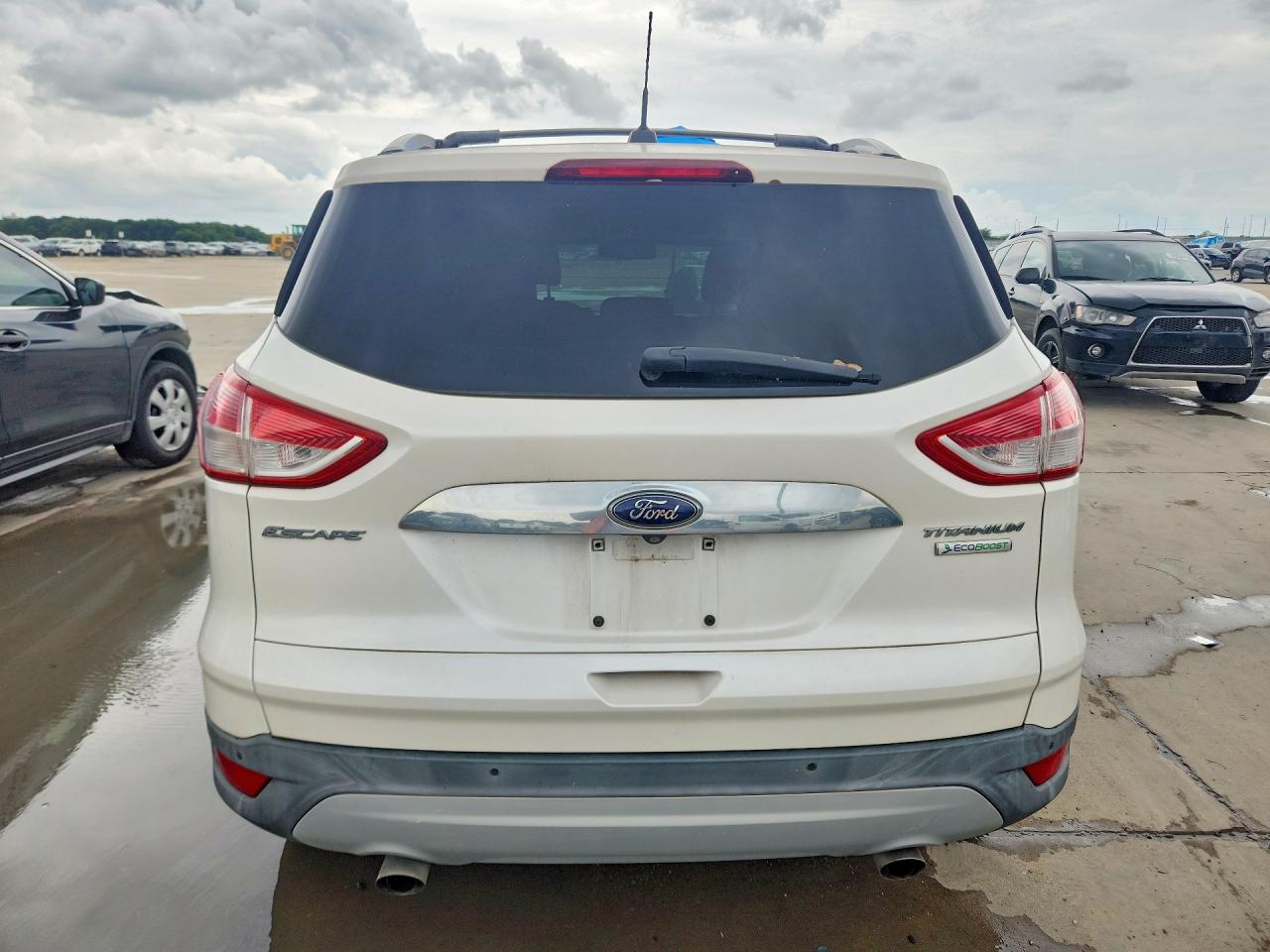 2014 Ford Escape Titanium White vin: 1FMCU0JX1EUC21020