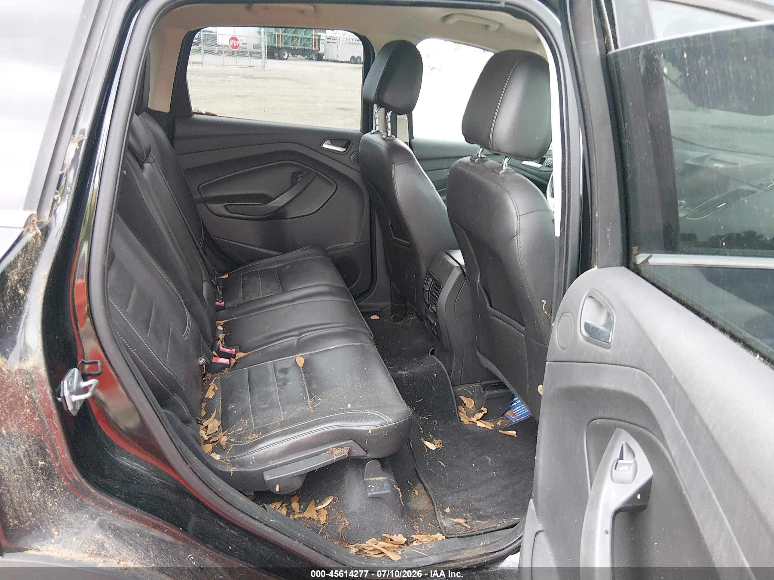 2014 Ford Escape Titanium Черный vin: 1FMCU0JX1EUC65339