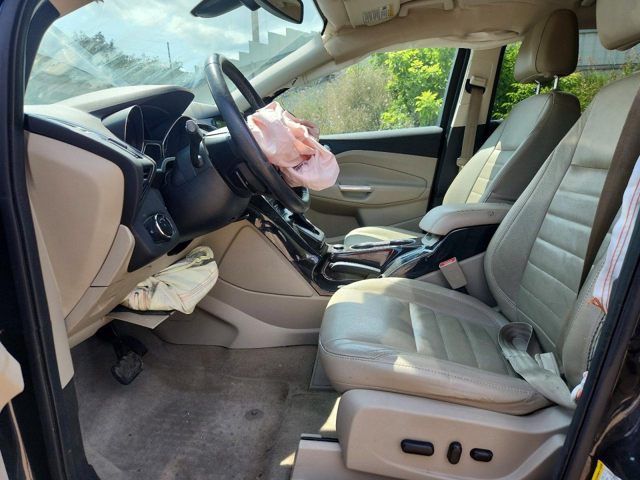 2014 Ford Escape Titanium Black vin: 1FMCU0JX1EUE10993