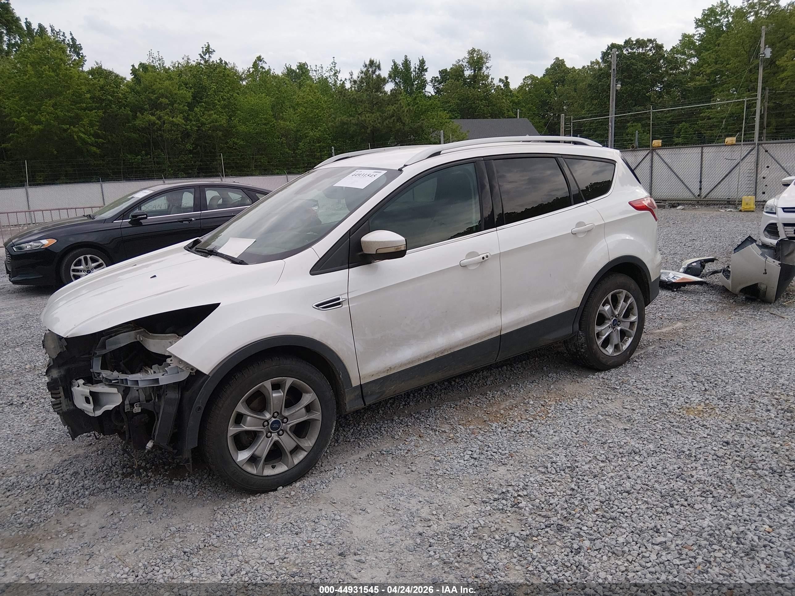 2014 Ford Escape Titanium Белый vin: 1FMCU0JX2EUB43508