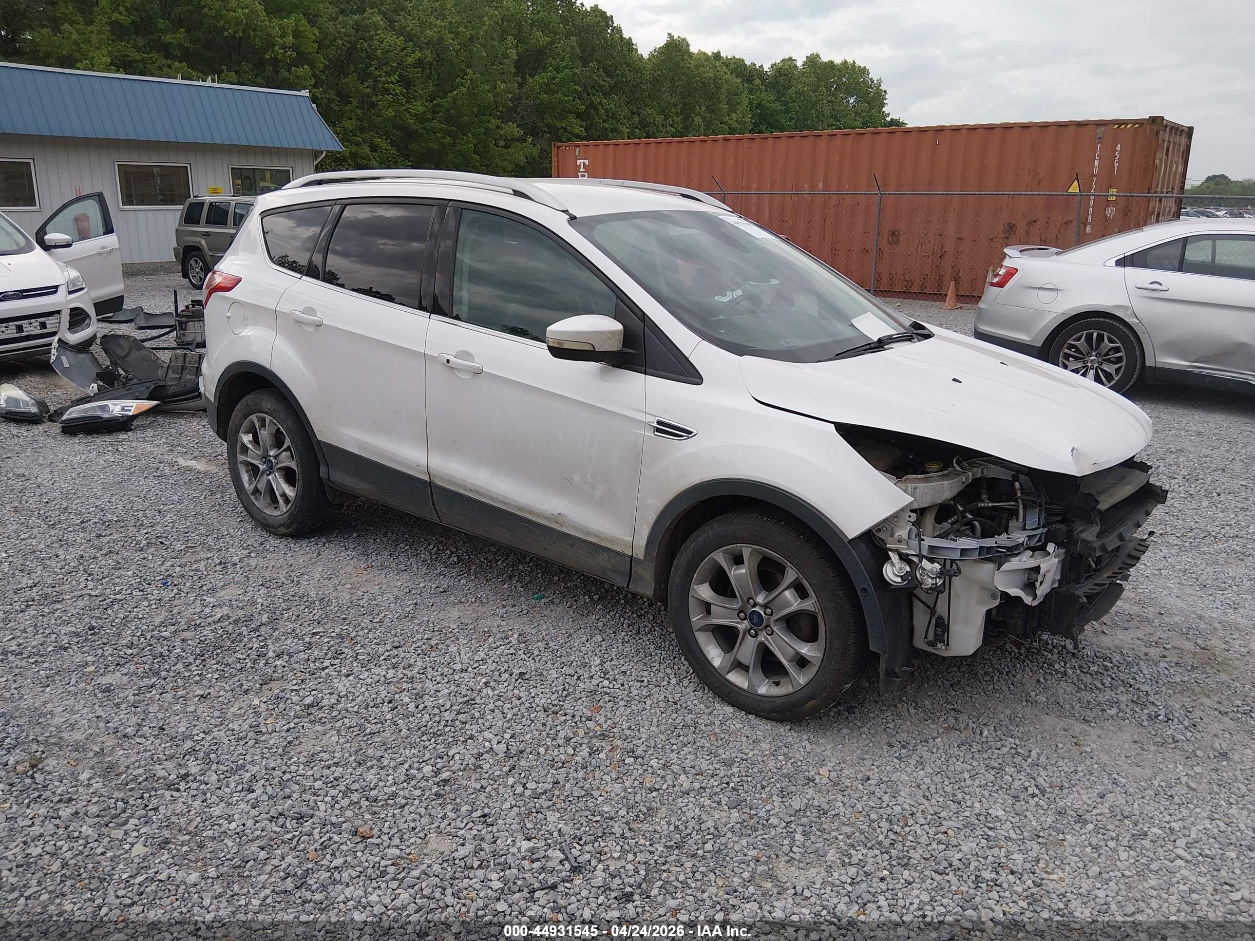 2014 Ford Escape Titanium White vin: 1FMCU0JX2EUB43508