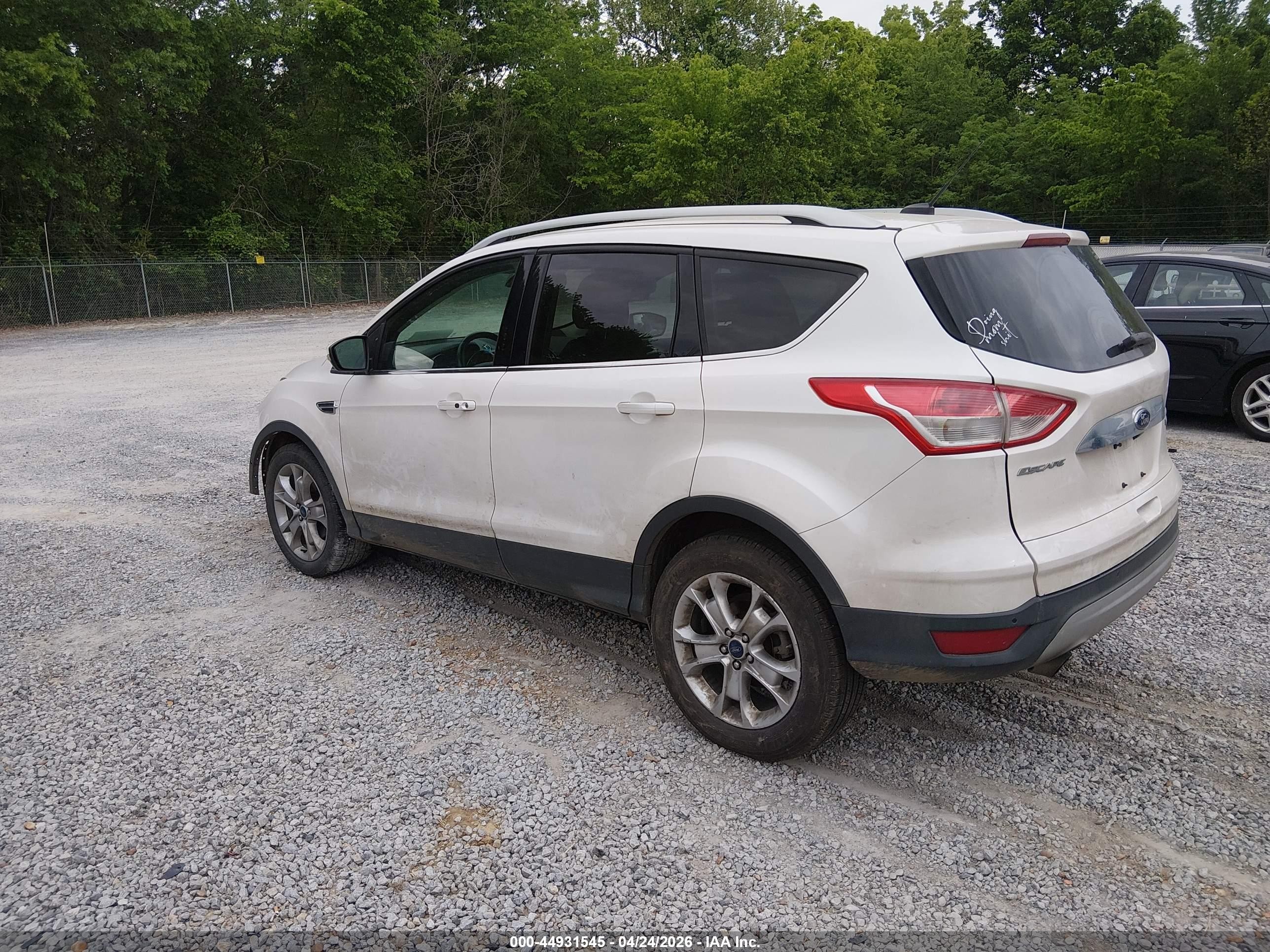 2014 Ford Escape Titanium Белый vin: 1FMCU0JX2EUB43508