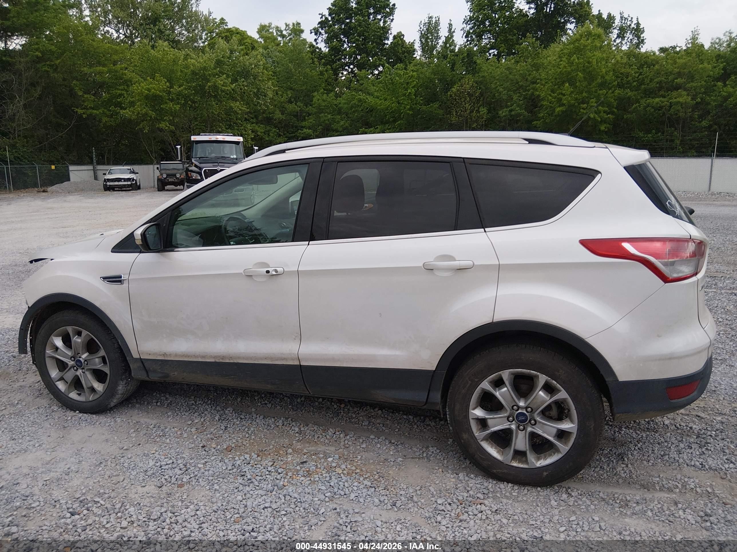 2014 Ford Escape Titanium Белый vin: 1FMCU0JX2EUB43508