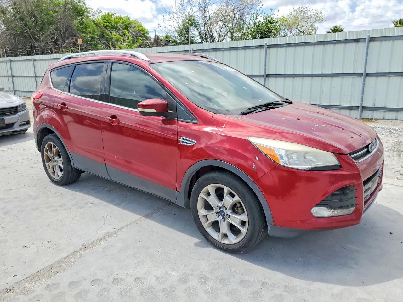 2014 Ford Escape Titanium Темно-бордовый vin: 1FMCU0JX2EUB71907
