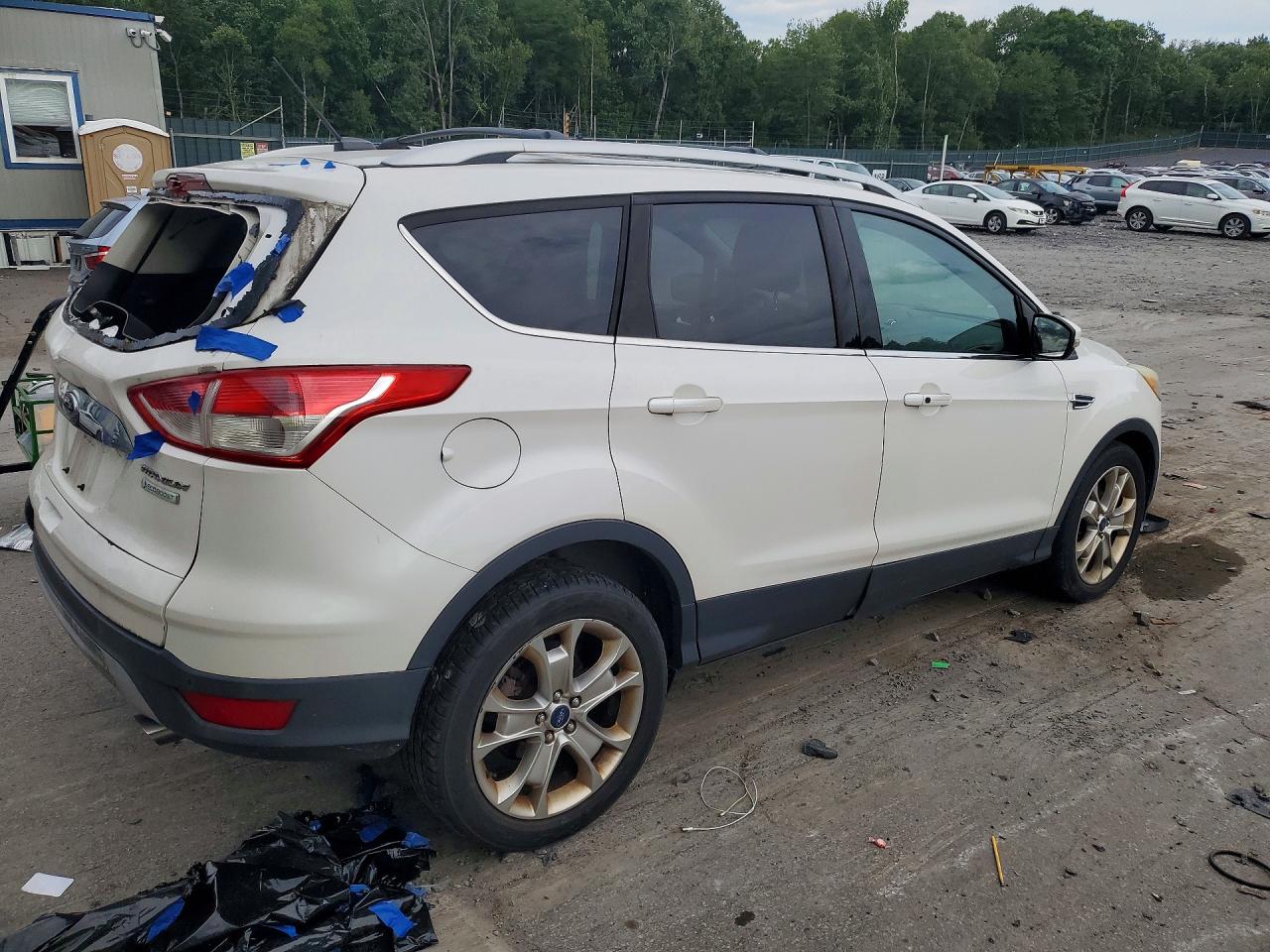 2014 Ford Escape Titanium White vin: 1FMCU0JX2EUC41258