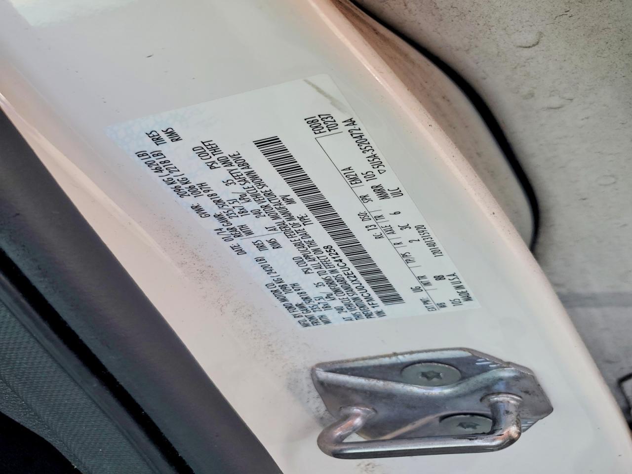 2014 Ford Escape Titanium White vin: 1FMCU0JX2EUC41258