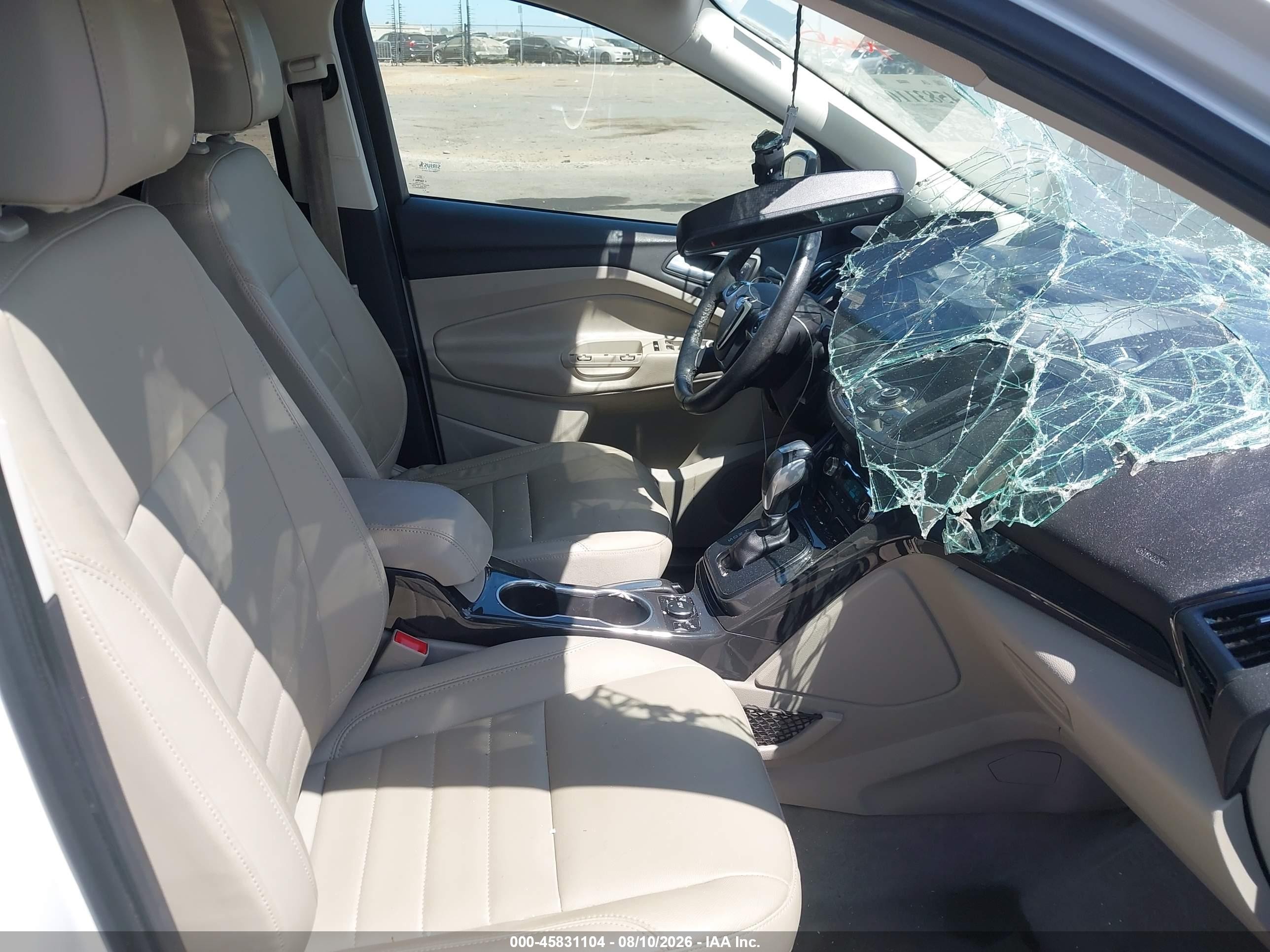 2015 Ford Escape Titanium Белый vin: 1FMCU0JX2FUB41324