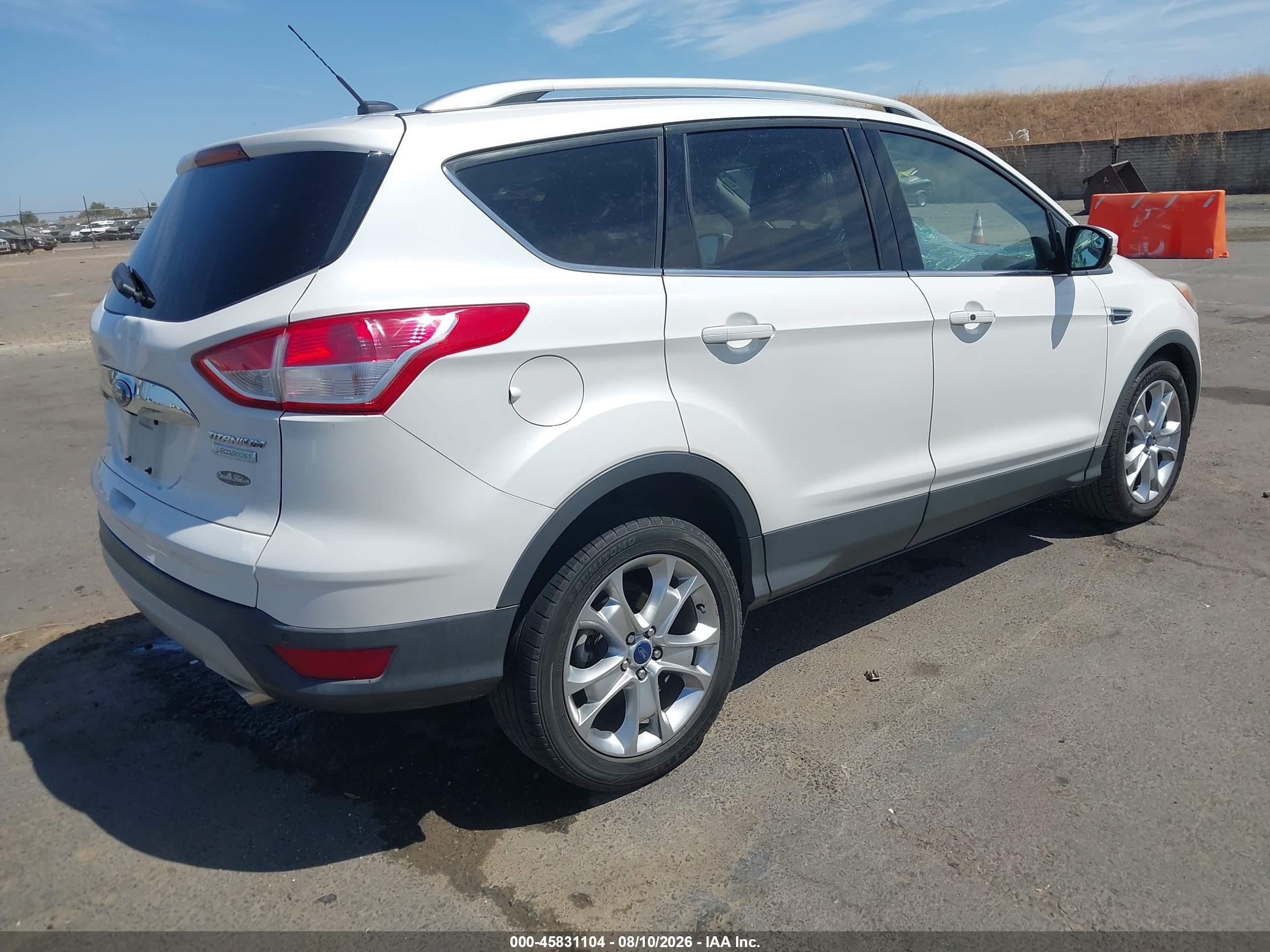 2015 Ford Escape Titanium Белый vin: 1FMCU0JX2FUB41324