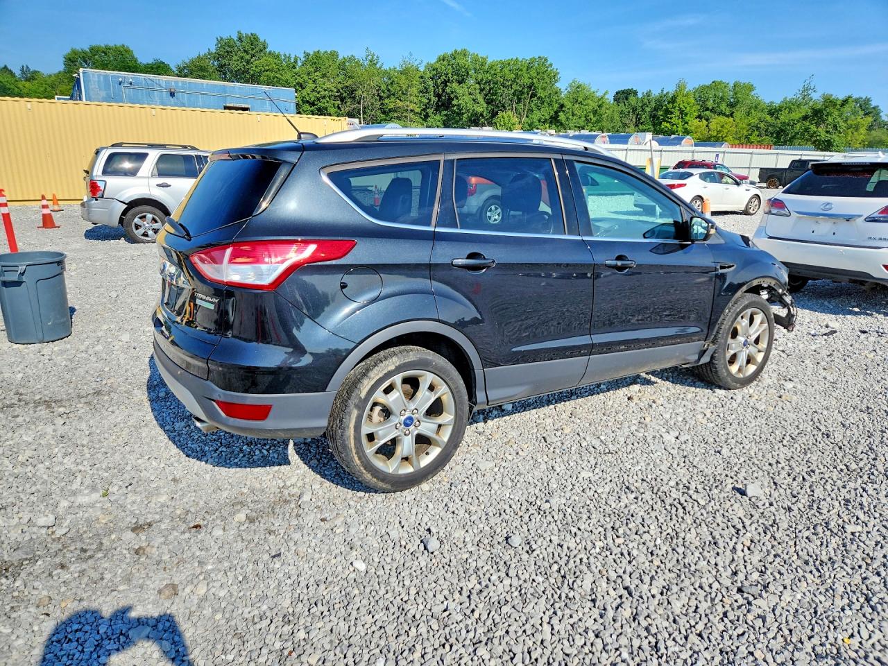2015 Ford Escape Titanium Черный vin: 1FMCU0JX3FUA38882