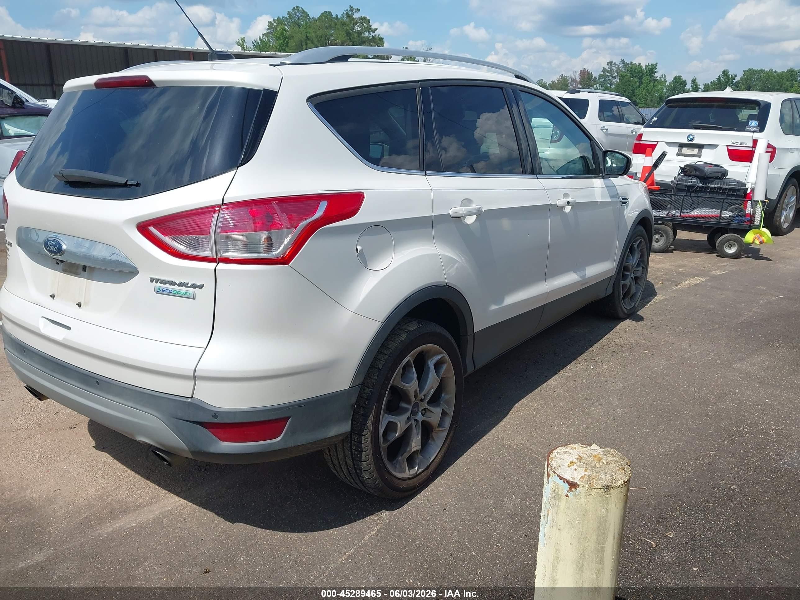 2015 Ford Escape Titanium White vin: 1FMCU0JX3FUC85688