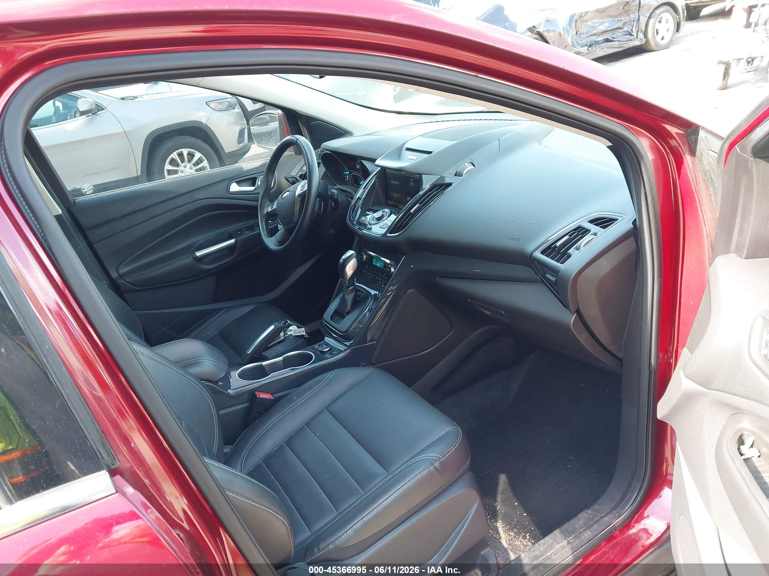 2014 Ford Escape Titanium Красный vin: 1FMCU0JX4EUB96355