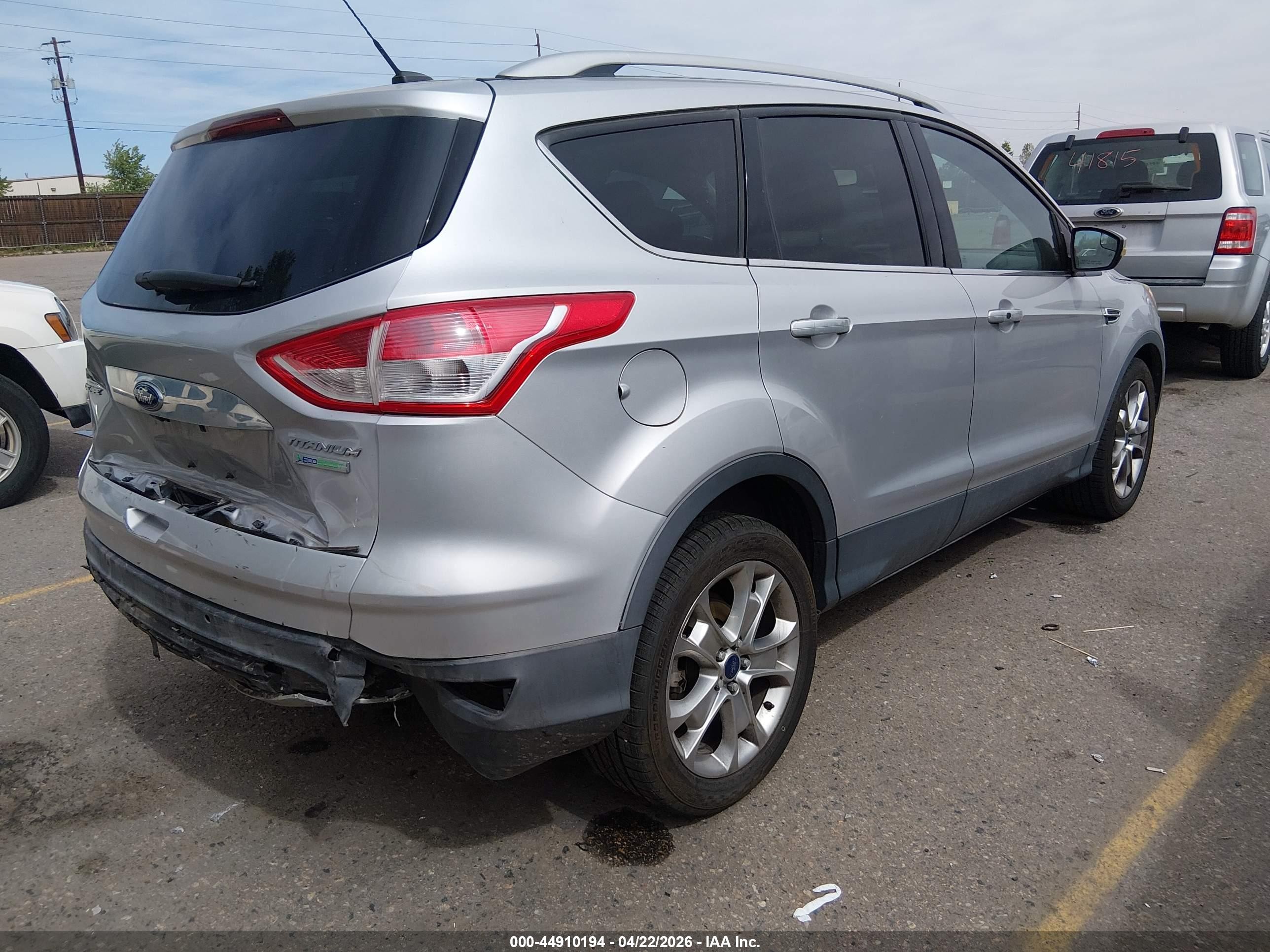 2014 Ford Escape Titanium Серебряный vin: 1FMCU0JX4EUE00197