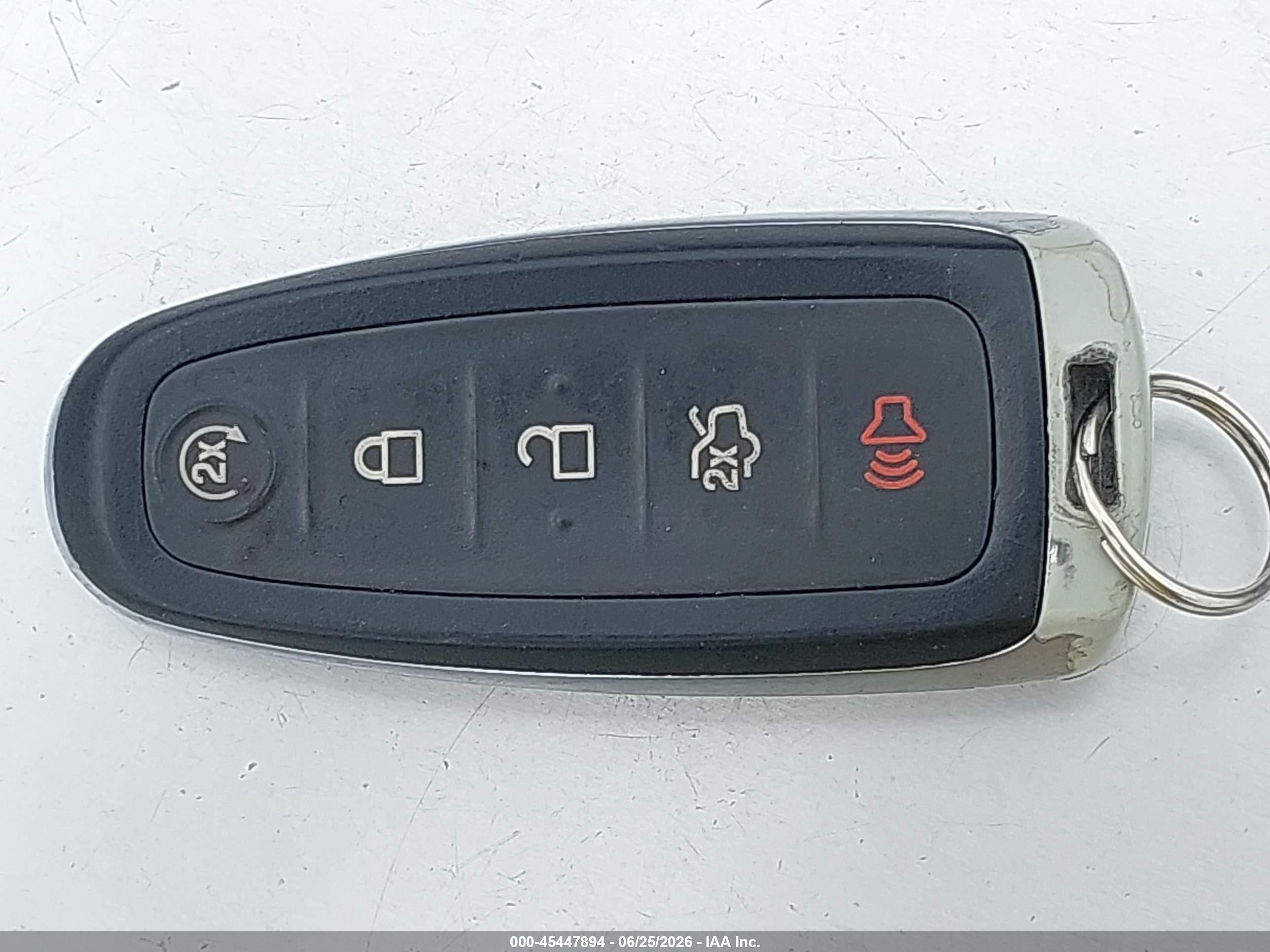 2014 Ford Escape Titanium Silver vin: 1FMCU0JX4EUE37539