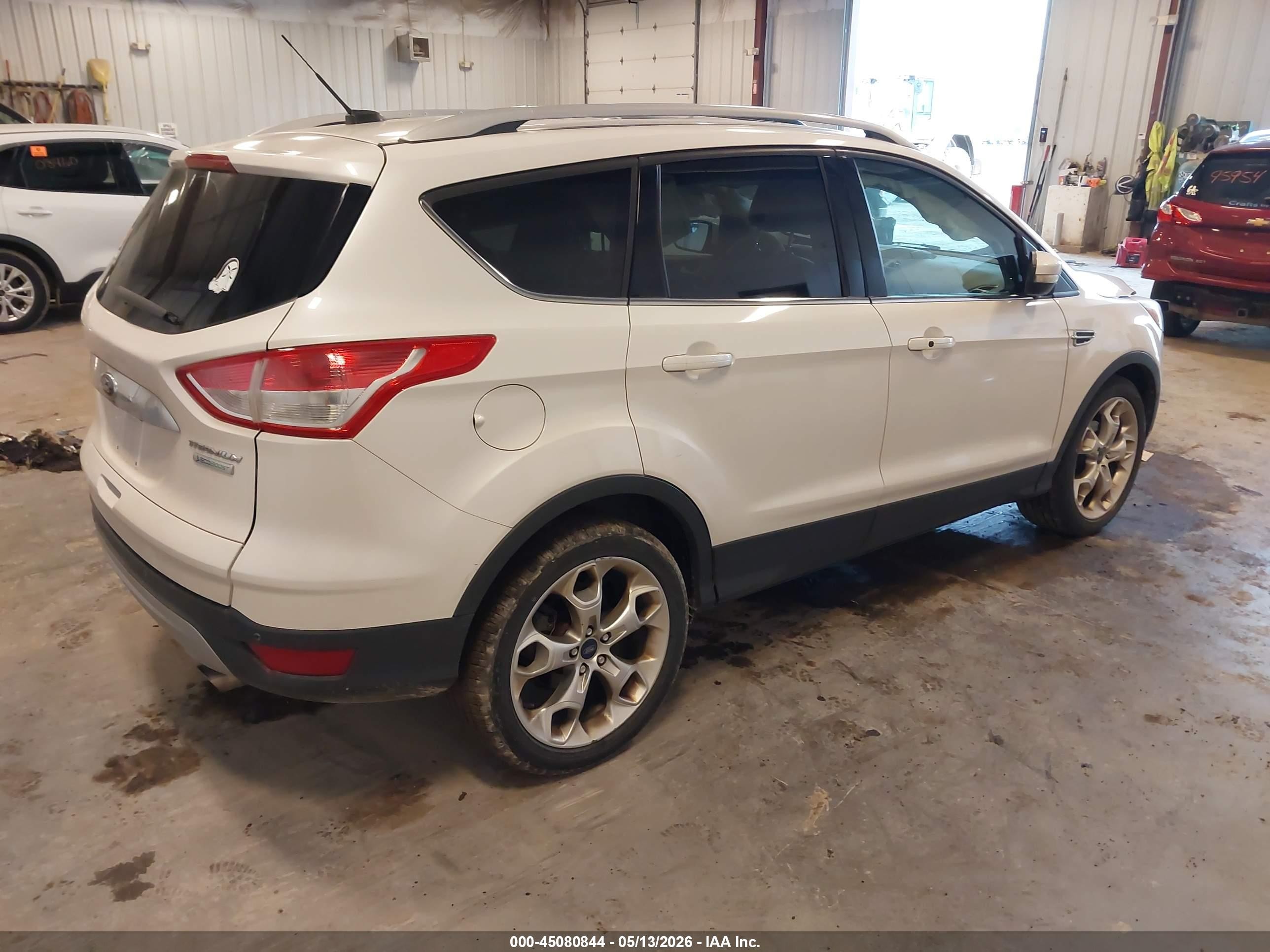 2014 Ford Escape Titanium White vin: 1FMCU0JX4EUE50372