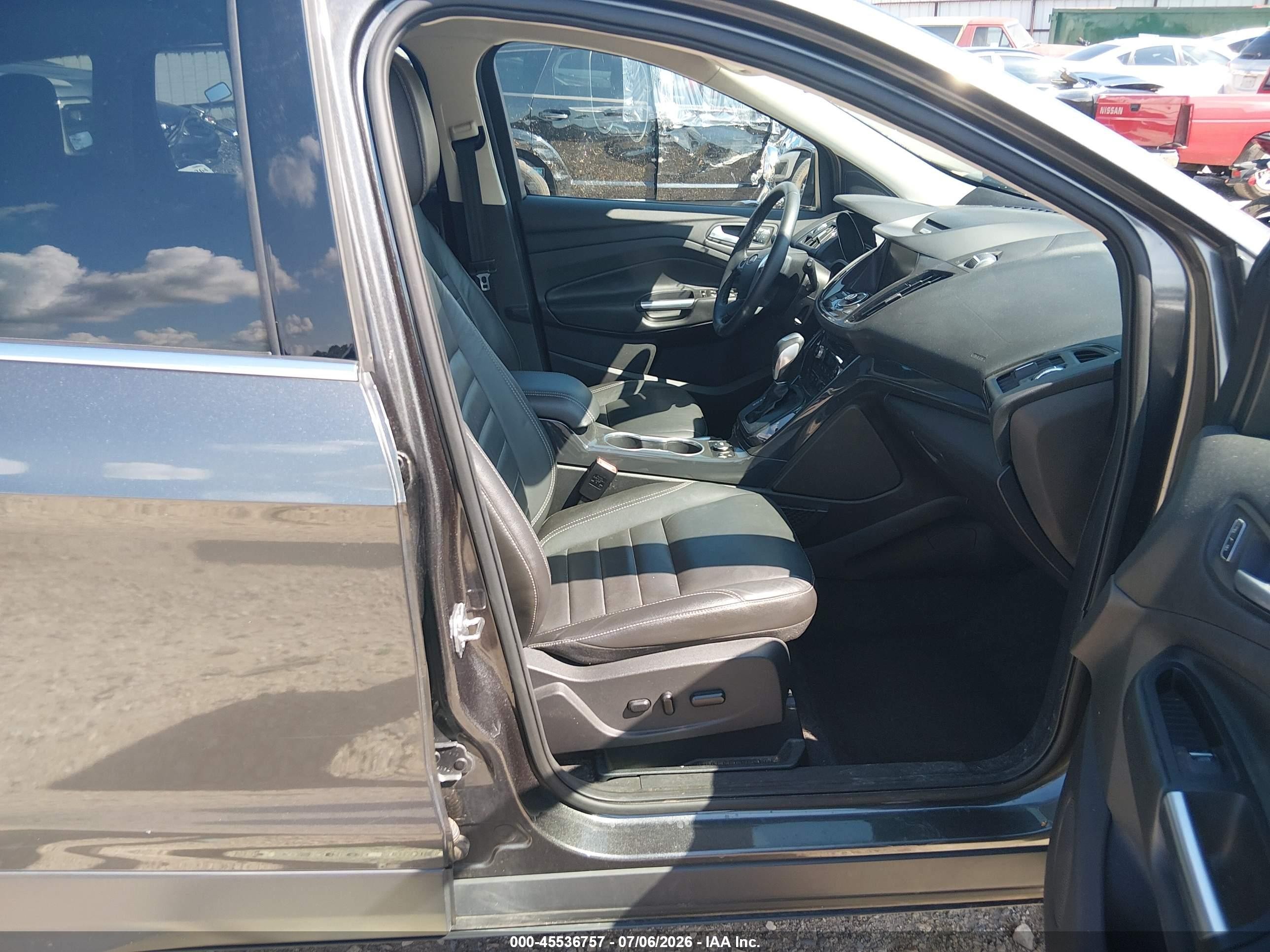 2015 Ford Escape Titanium Gray vin: 1FMCU0JX4FUC23278