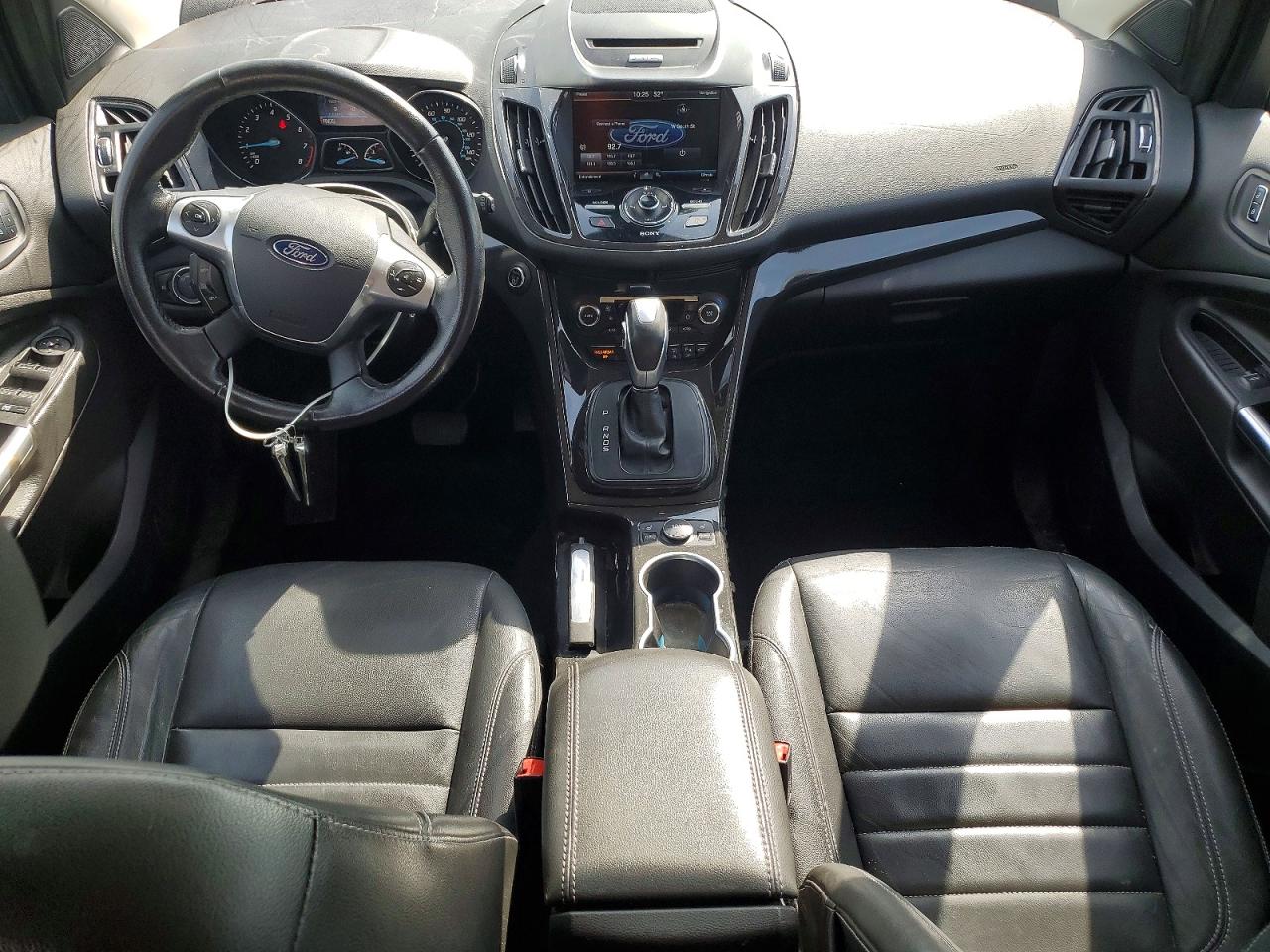 2015 Ford Escape Titanium White vin: 1FMCU0JX4FUC23779