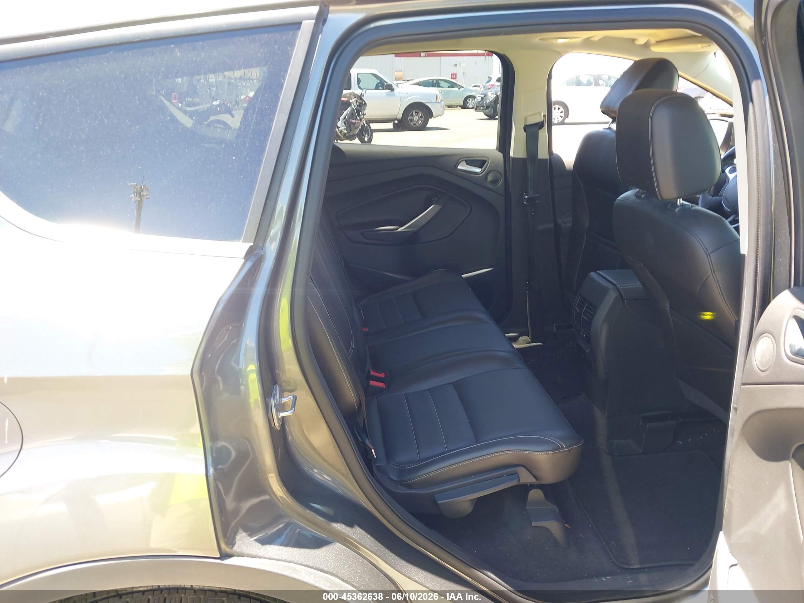 2014 Ford Escape Titanium Gray vin: 1FMCU0JX5EUC52450