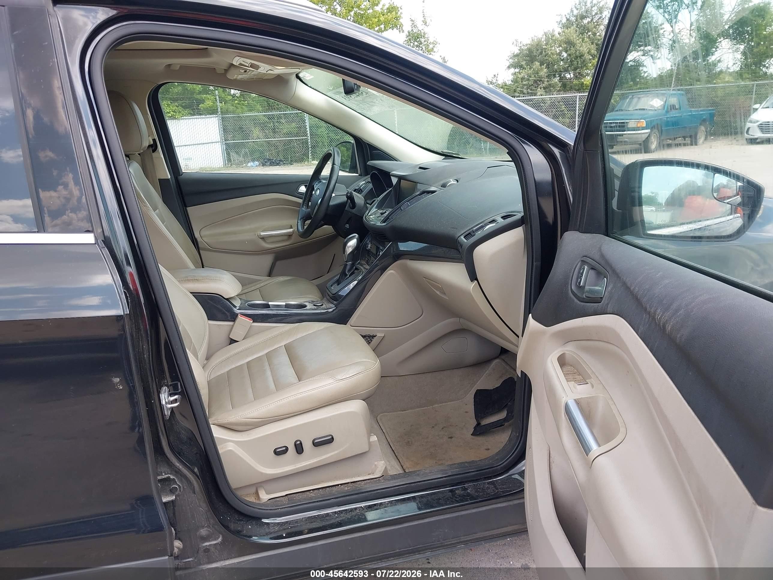 2015 Ford Escape Titanium Black vin: 1FMCU0JX5FUA05009