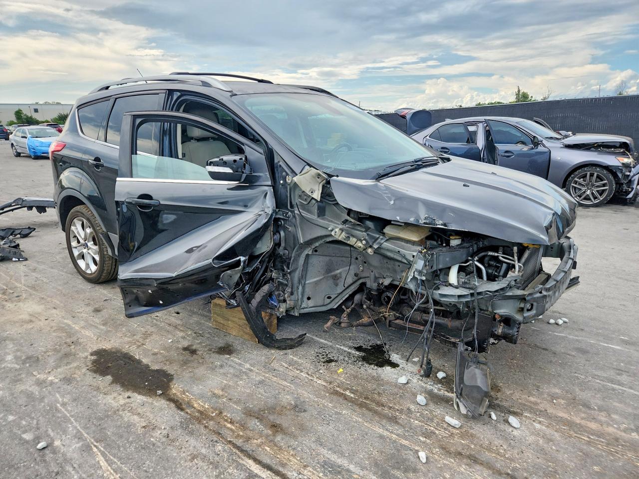 2015 Ford Escape Titanium Black vin: 1FMCU0JX5FUB01688