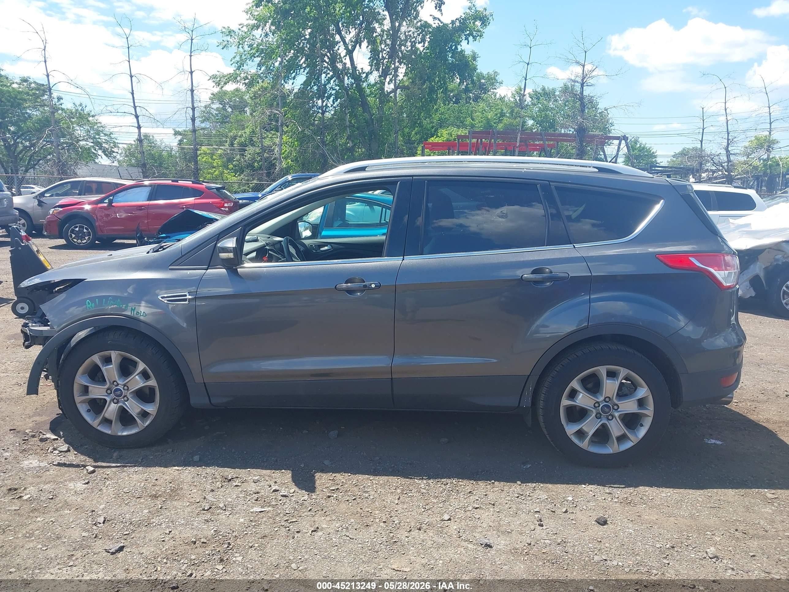 2015 Ford Escape Titanium Gray vin: 1FMCU0JX5FUB79775