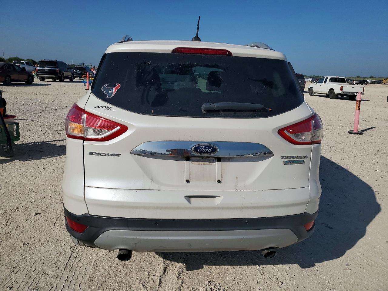 2014 Ford Escape Titanium White vin: 1FMCU0JX6EUC44471