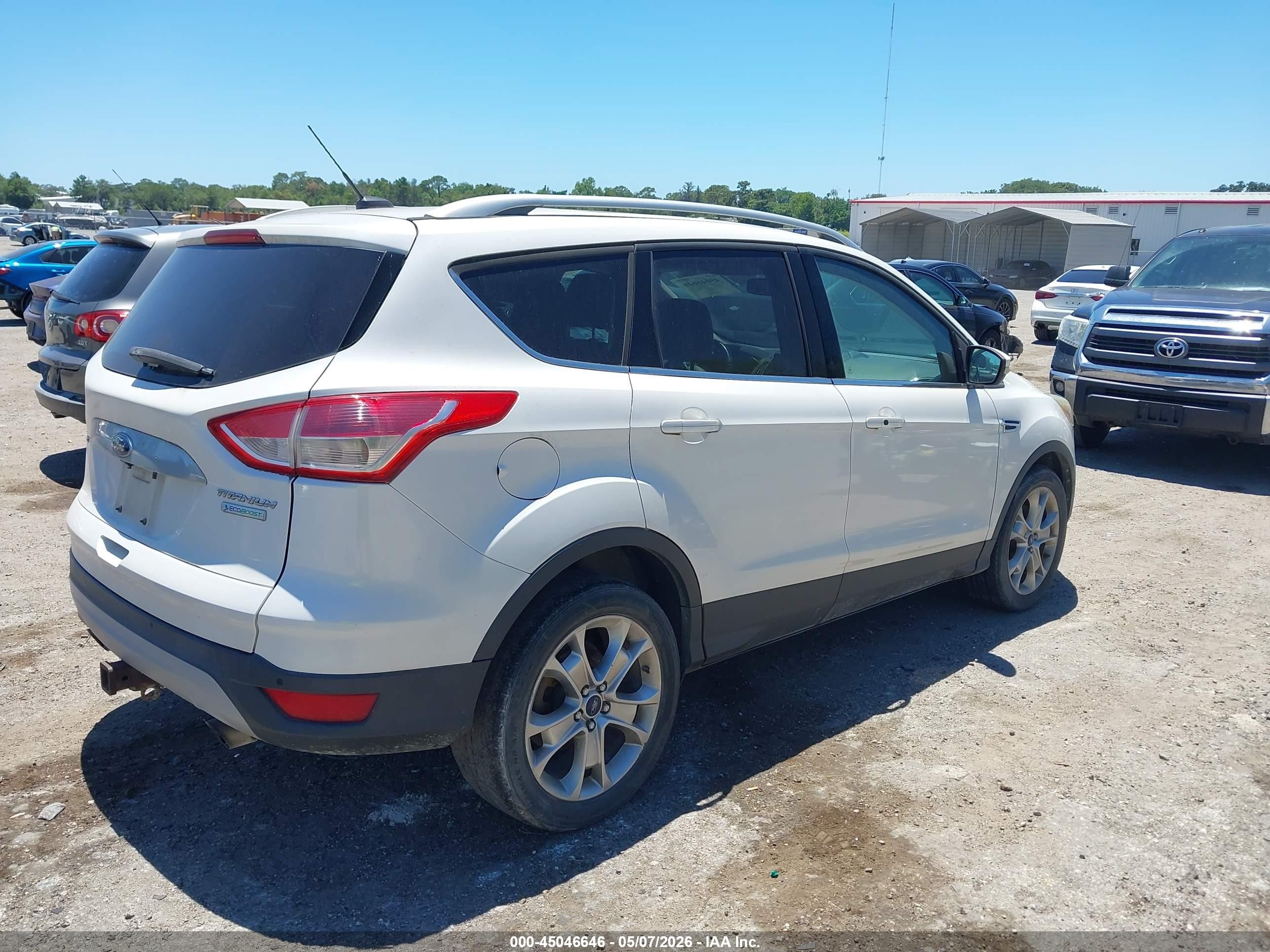 2015 Ford Escape Titanium Белый vin: 1FMCU0JX6FUA14897