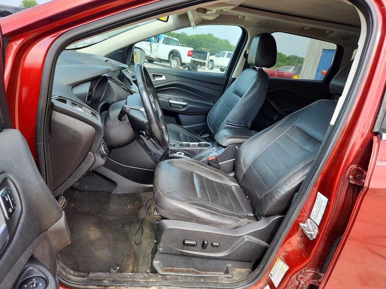 2014 Ford Escape Titanium Maroon vin: 1FMCU0JX7EUB31726
