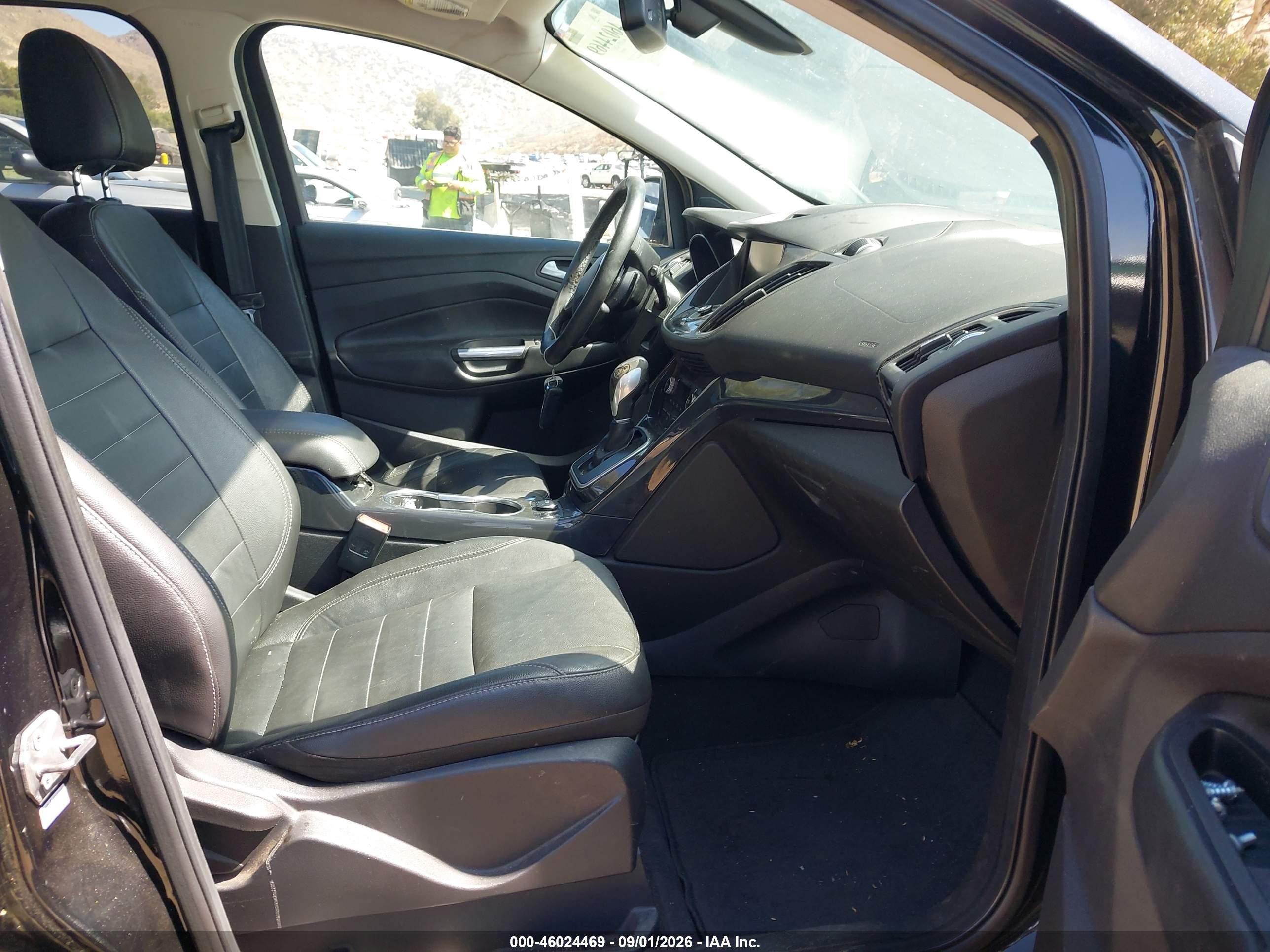 2014 Ford Escape Titanium Black vin: 1FMCU0JX7EUB72566