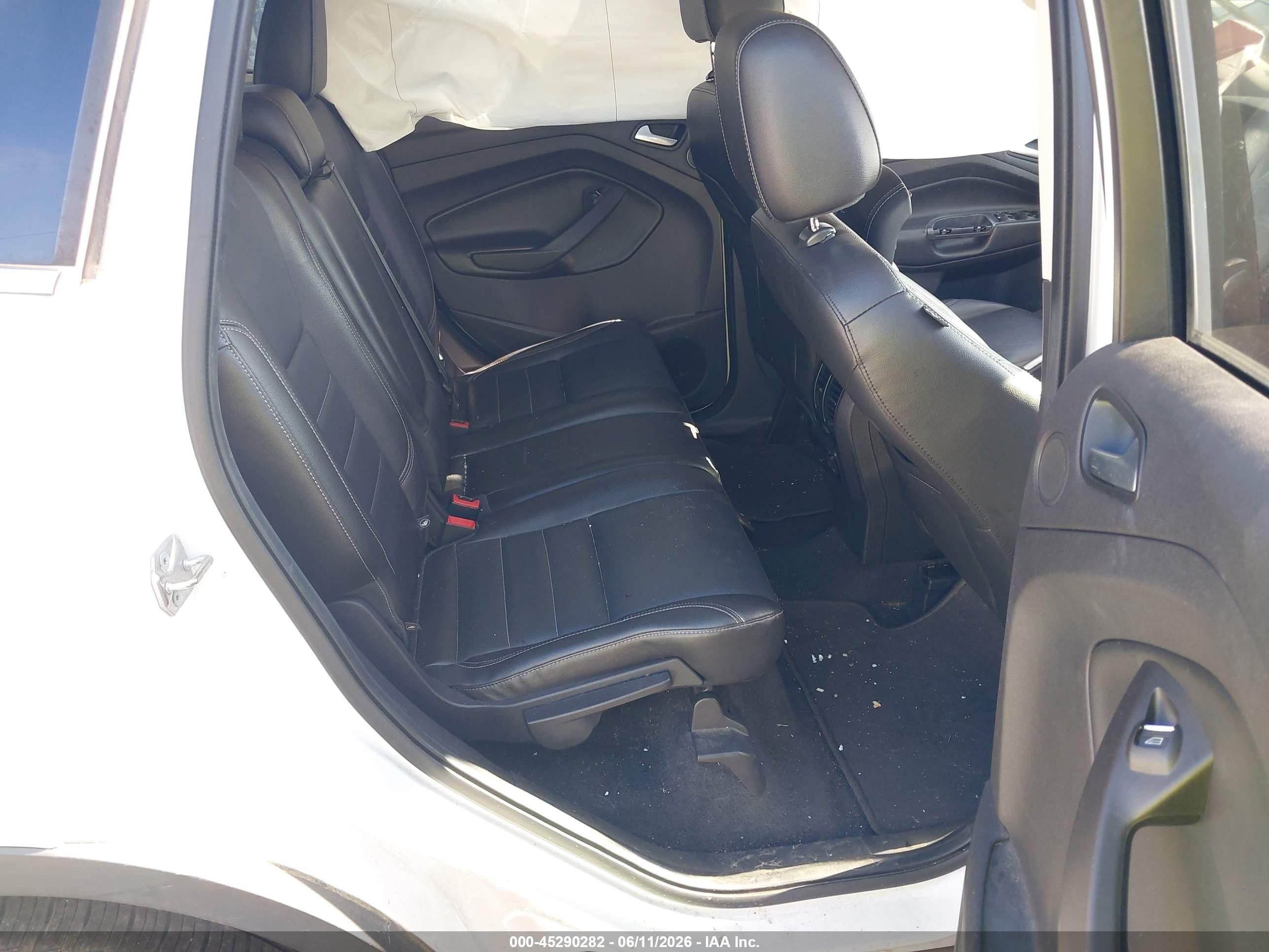 2014 Ford Escape Titanium White vin: 1FMCU0JX7EUE23781