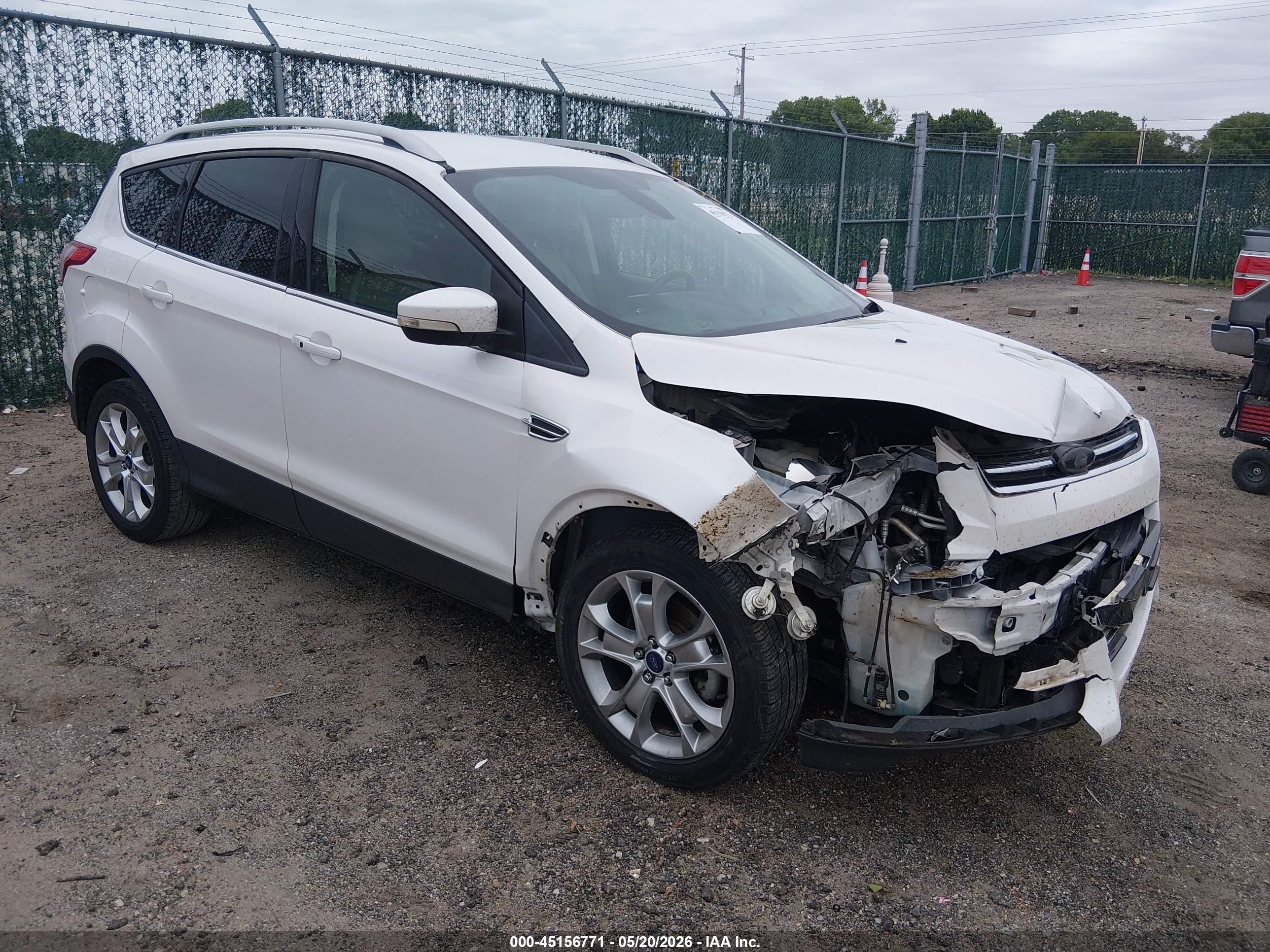 2015 Ford Escape Titanium White vin: 1FMCU0JX7FUA67172