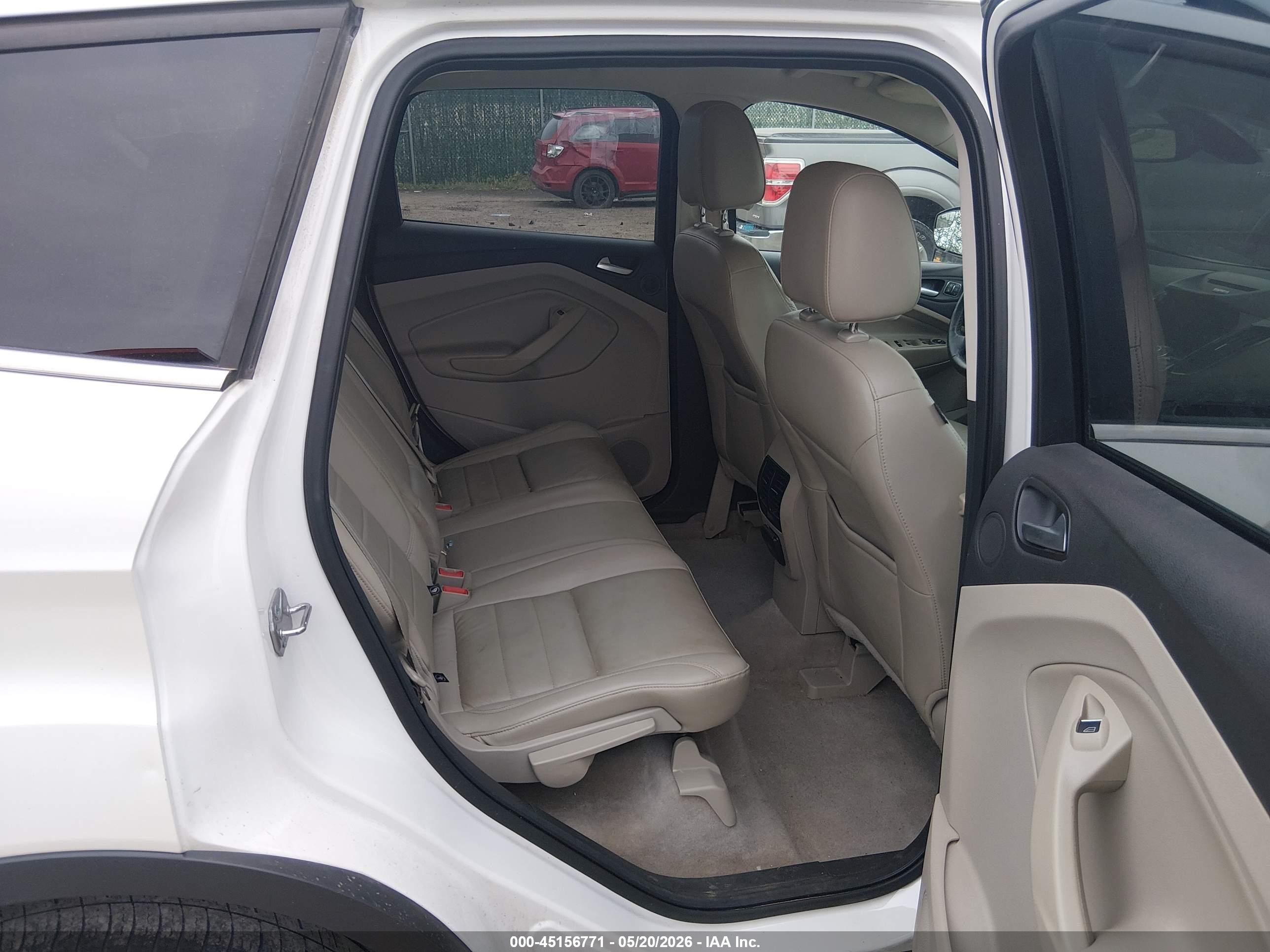 2015 Ford Escape Titanium White vin: 1FMCU0JX7FUA67172