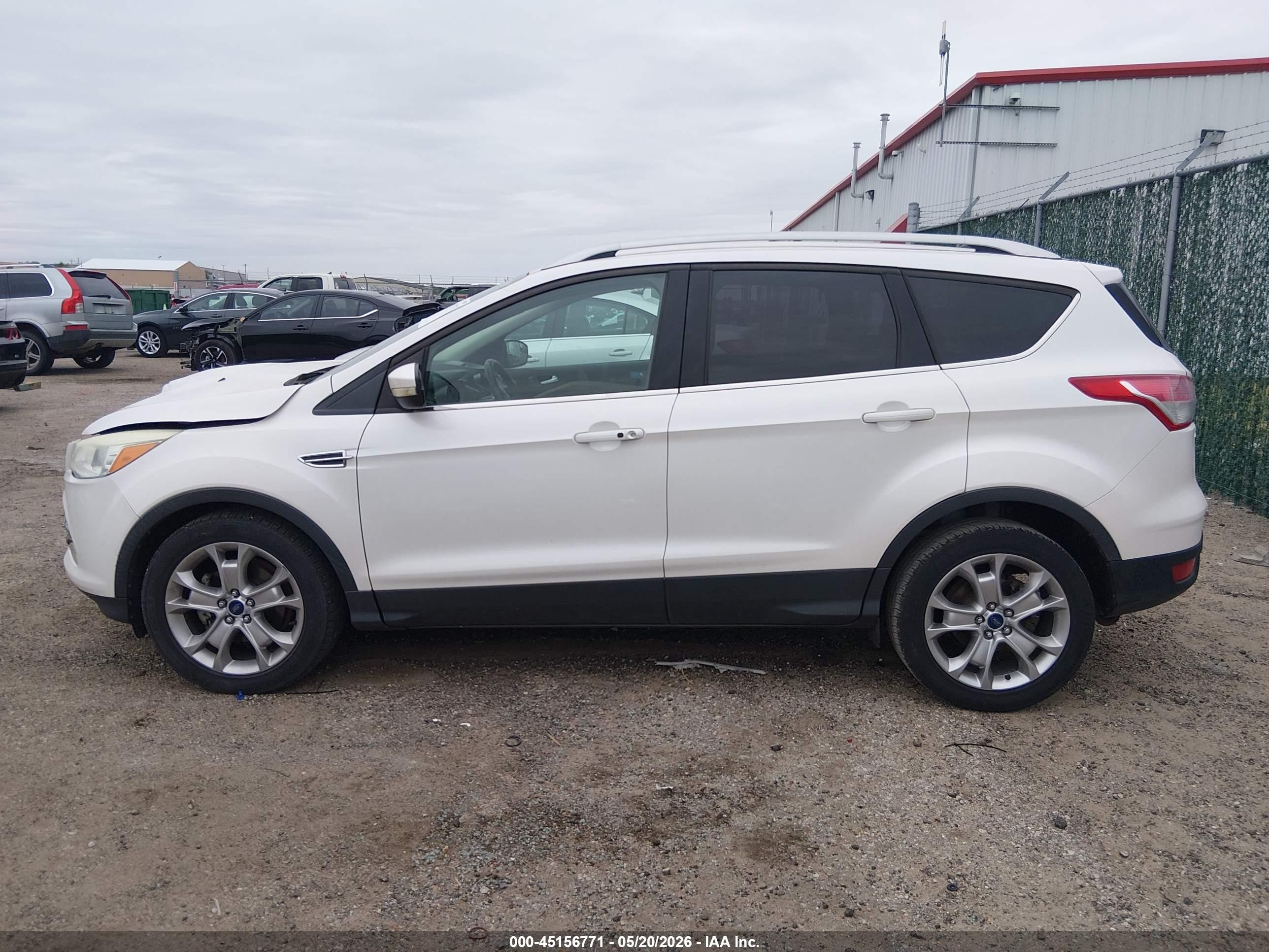 2015 Ford Escape Titanium White vin: 1FMCU0JX7FUA67172