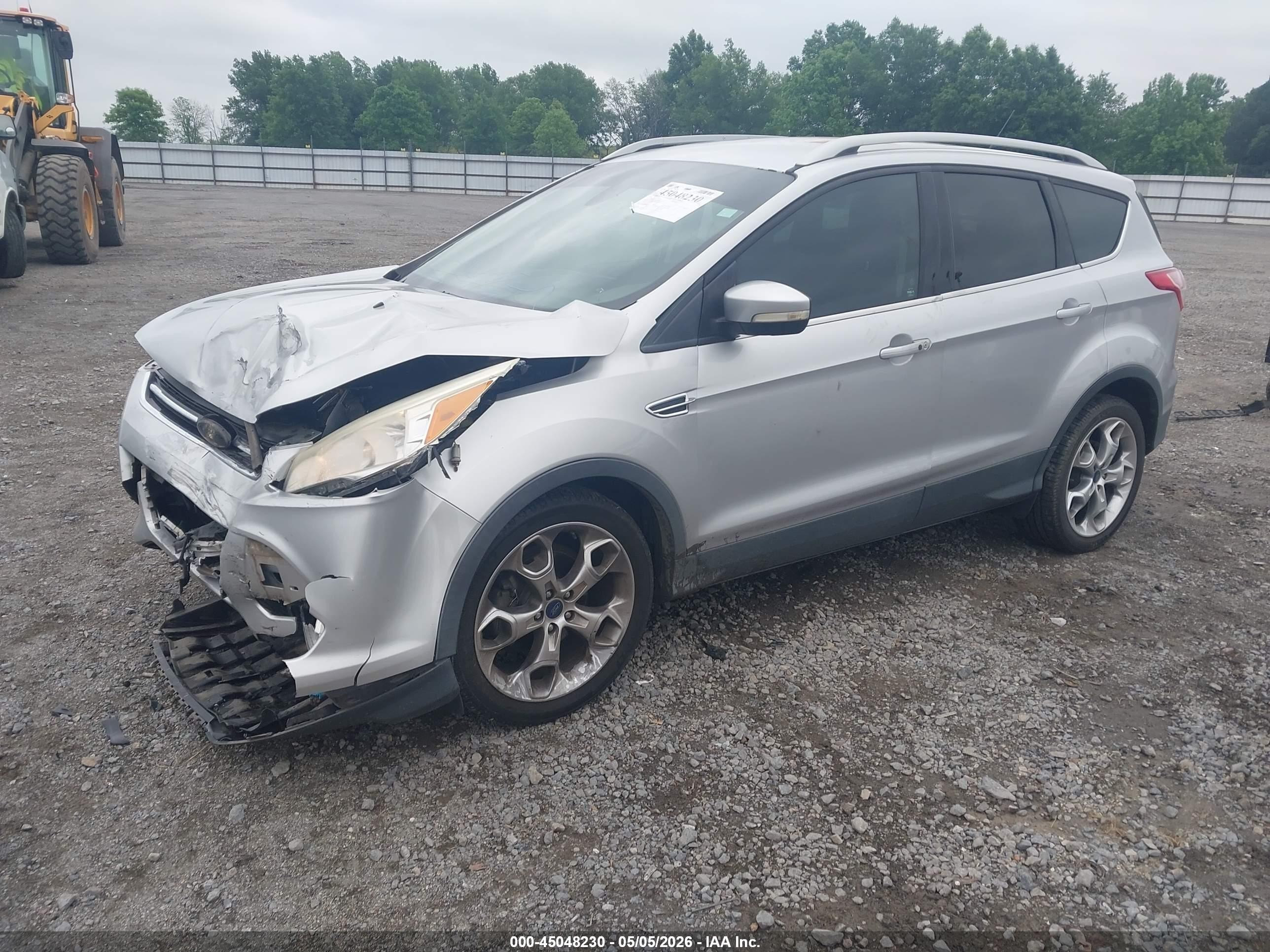 2015 Ford Escape Titanium Серебряный vin: 1FMCU0JX7FUA99619