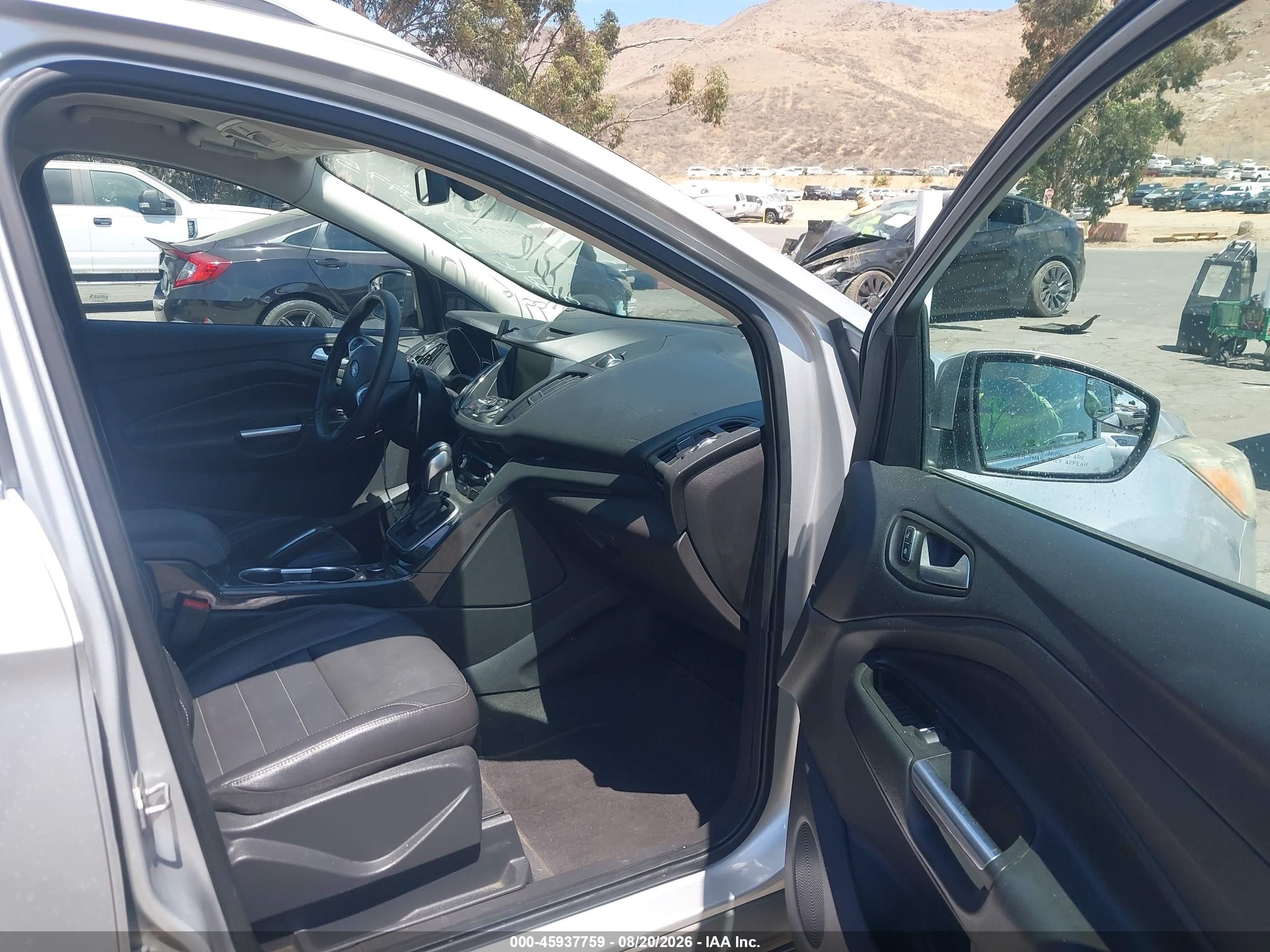 2014 Ford Escape Titanium Silver vin: 1FMCU0JX9EUB72567