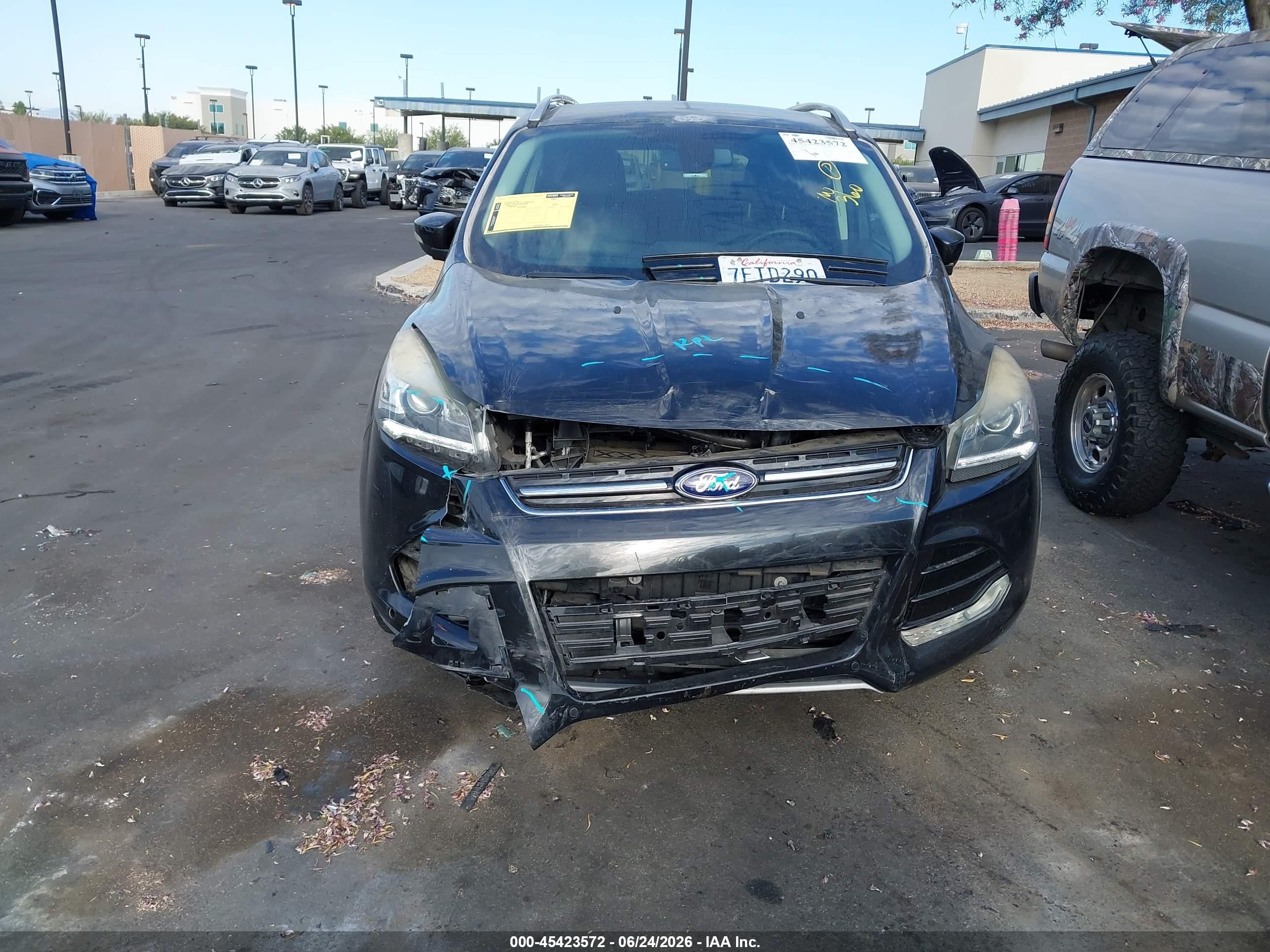 2014 Ford Escape Titanium Black vin: 1FMCU0JX9EUD72543
